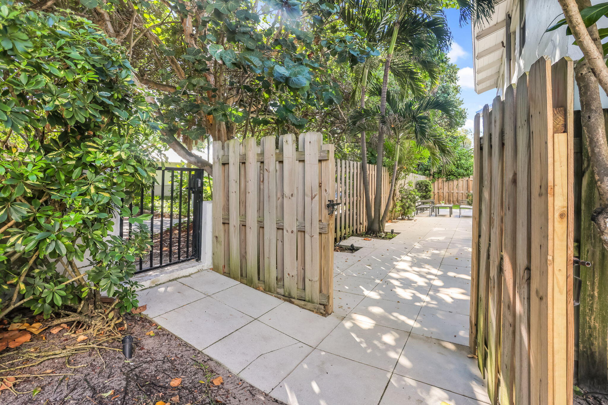 320 S OCEAN #LP, Delray Beach FL 33483