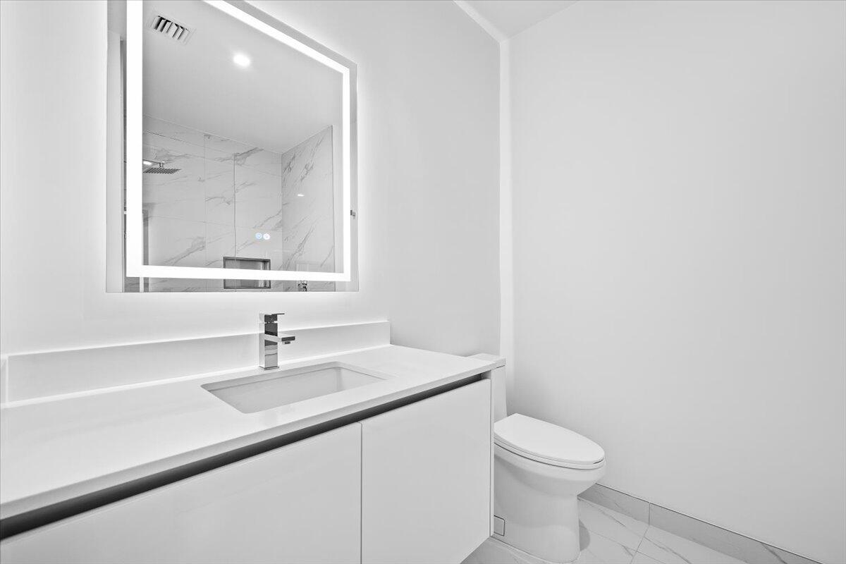 220 Lake Shore #1513, Lake Park FL 33403