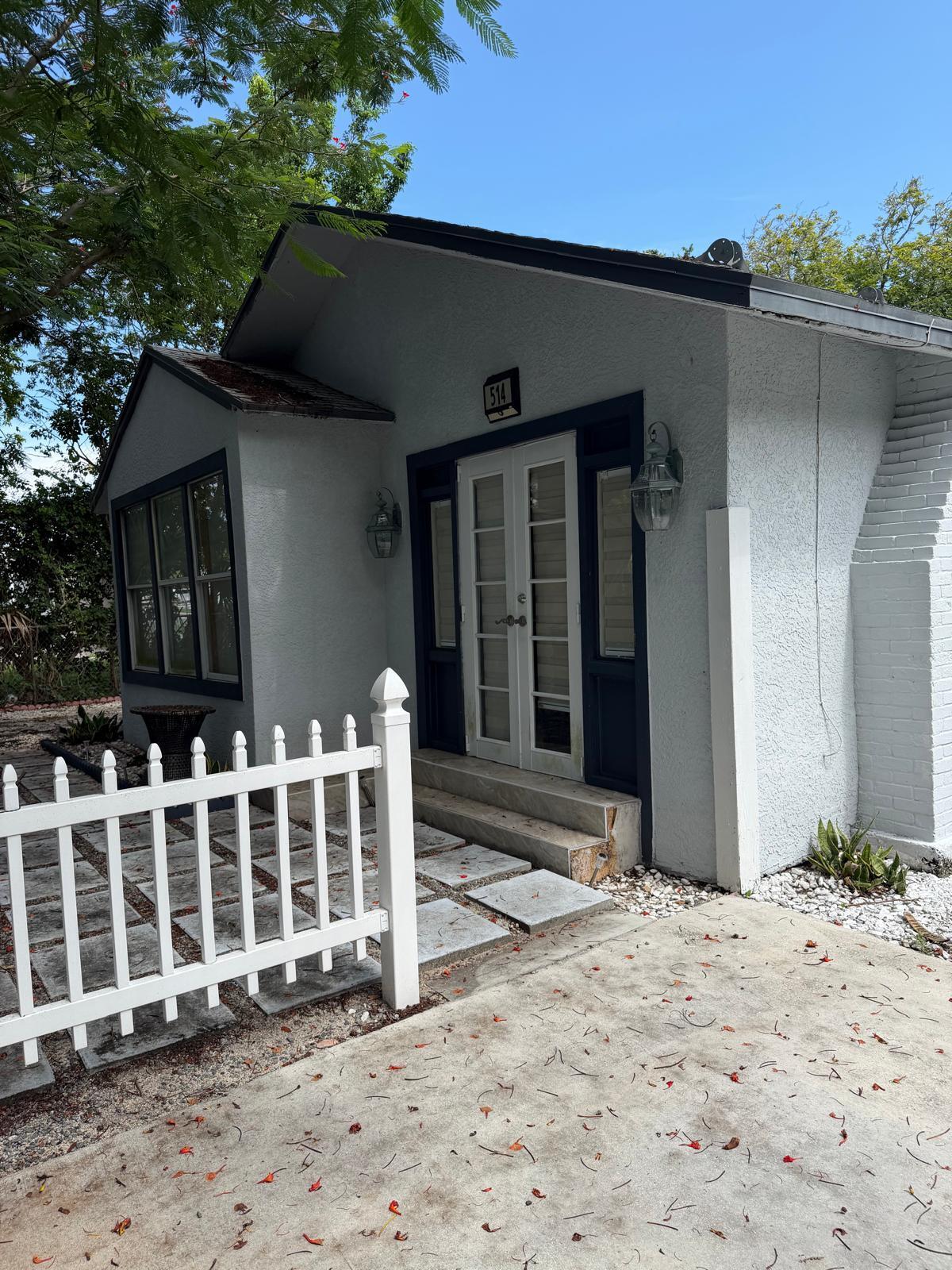 514 Churchill, West Palm Beach FL 33405