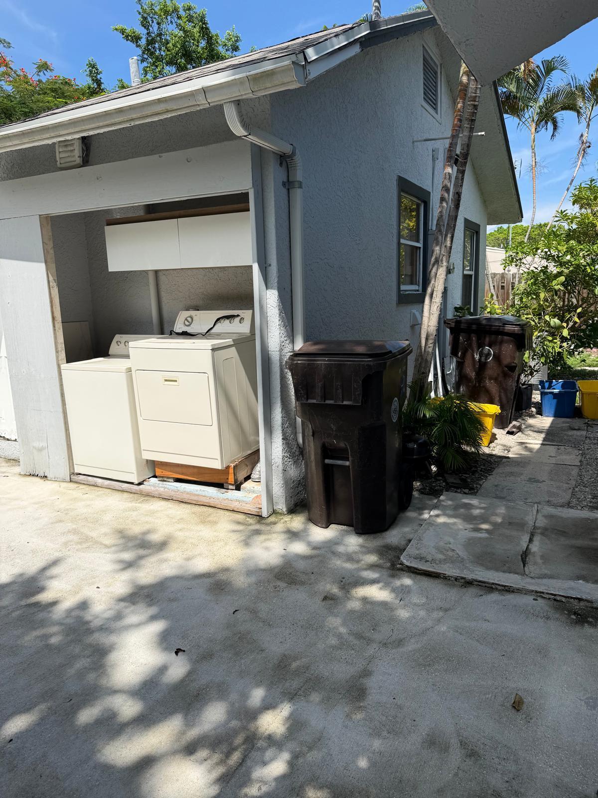 514 Churchill, West Palm Beach FL 33405
