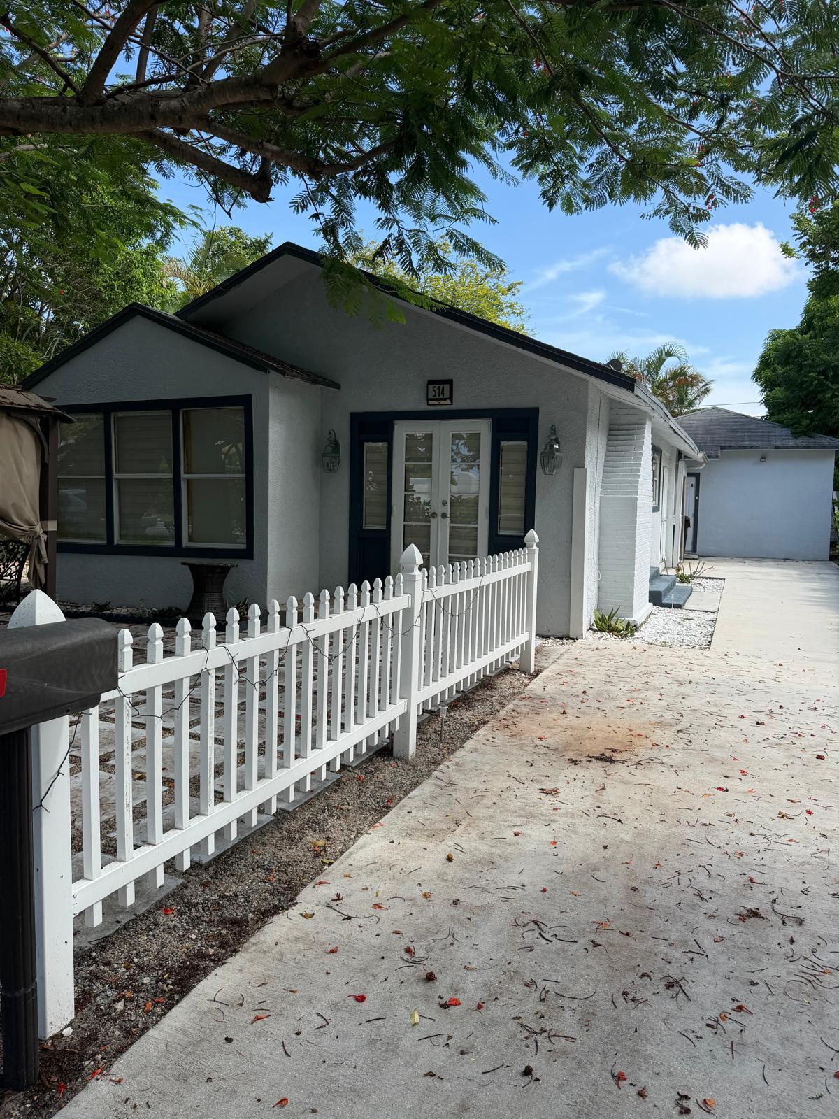 514 Churchill, West Palm Beach FL 33405