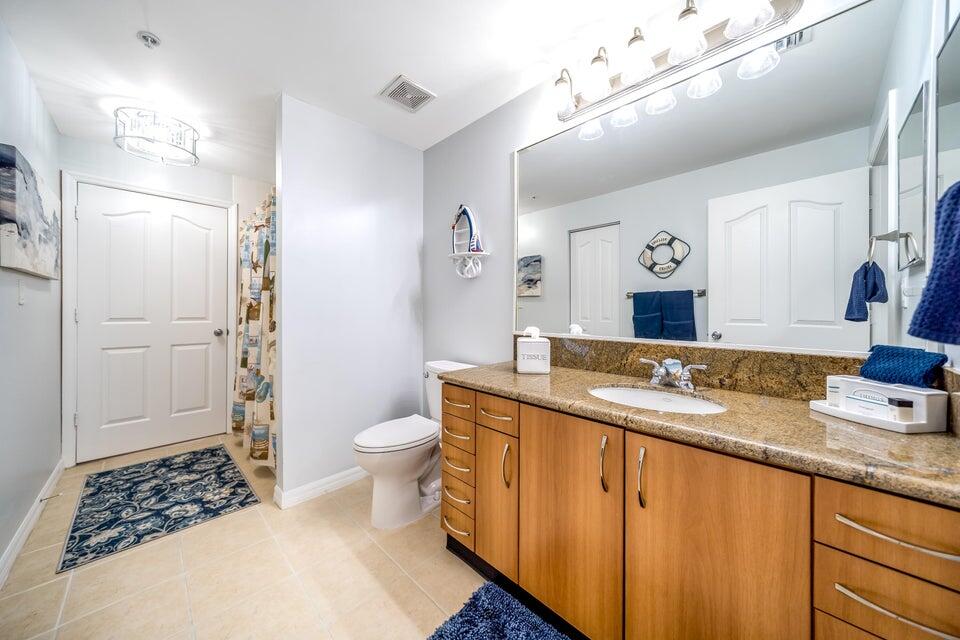 250 NE 3rd #1502, Delray Beach FL 33444