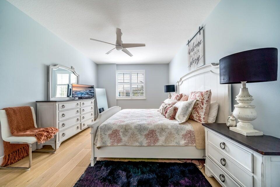 250 NE 3rd #1502, Delray Beach FL 33444