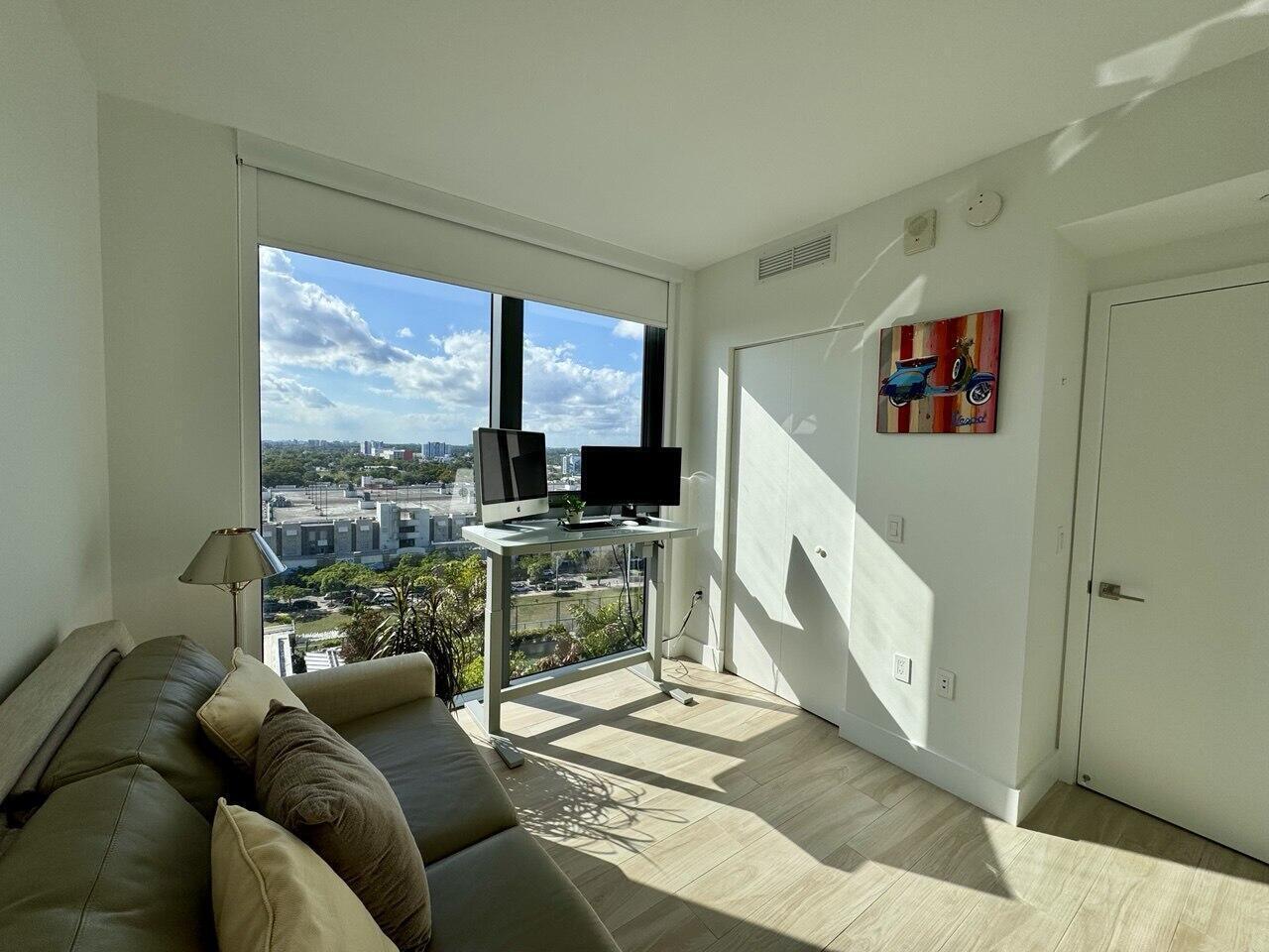 121 NE 34th #1116, Miami FL 33137
