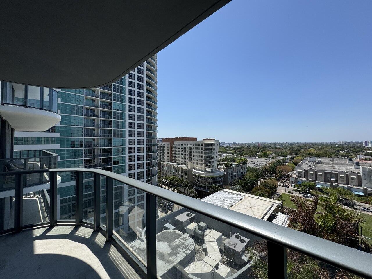 121 NE 34th #1116, Miami FL 33137