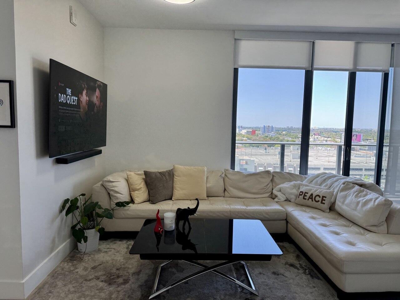 121 NE 34th #1116, Miami FL 33137