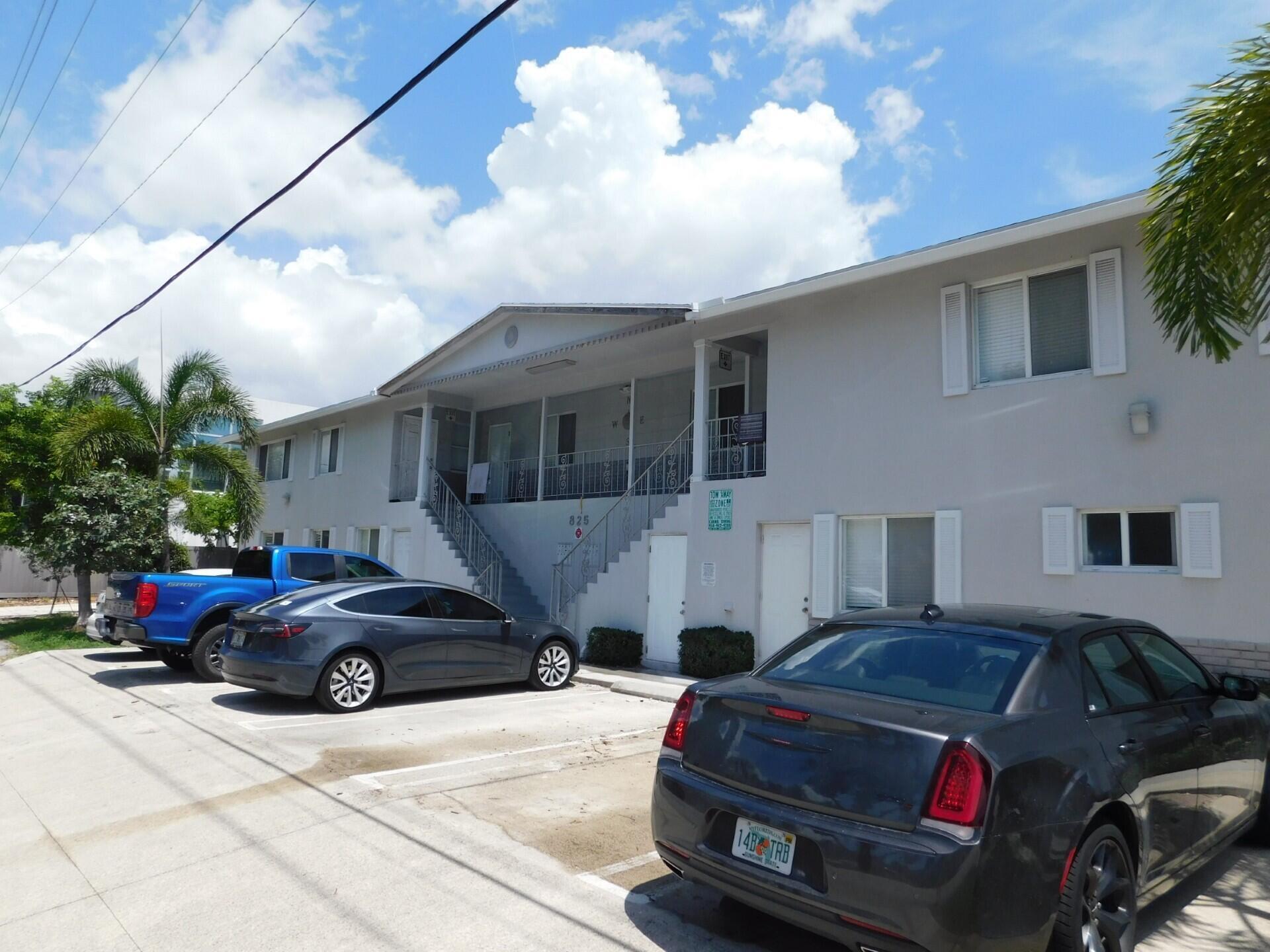 825 NE 6th #3, Fort Lauderdale FL 33304