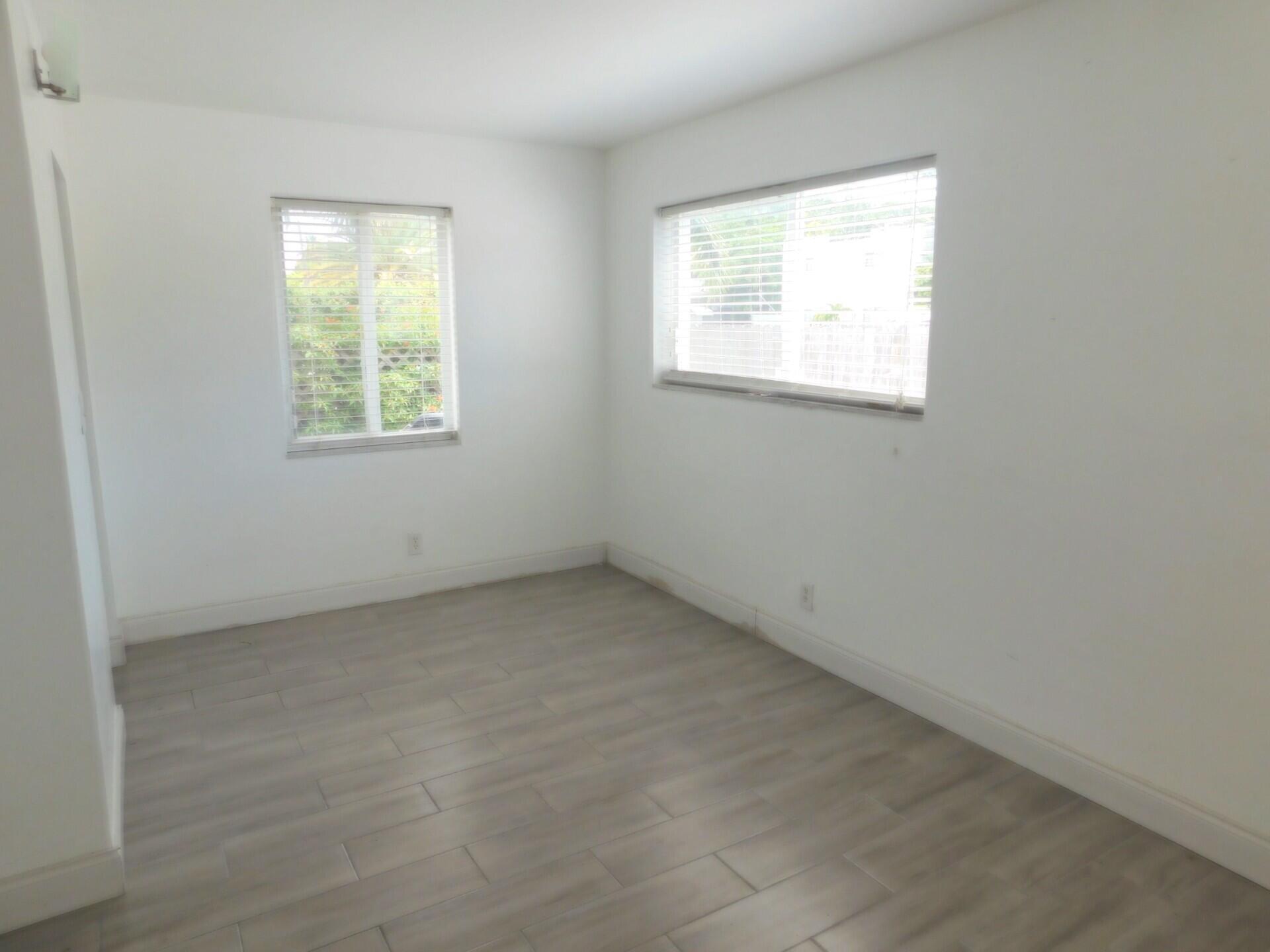 825 NE 6th #3, Fort Lauderdale FL 33304