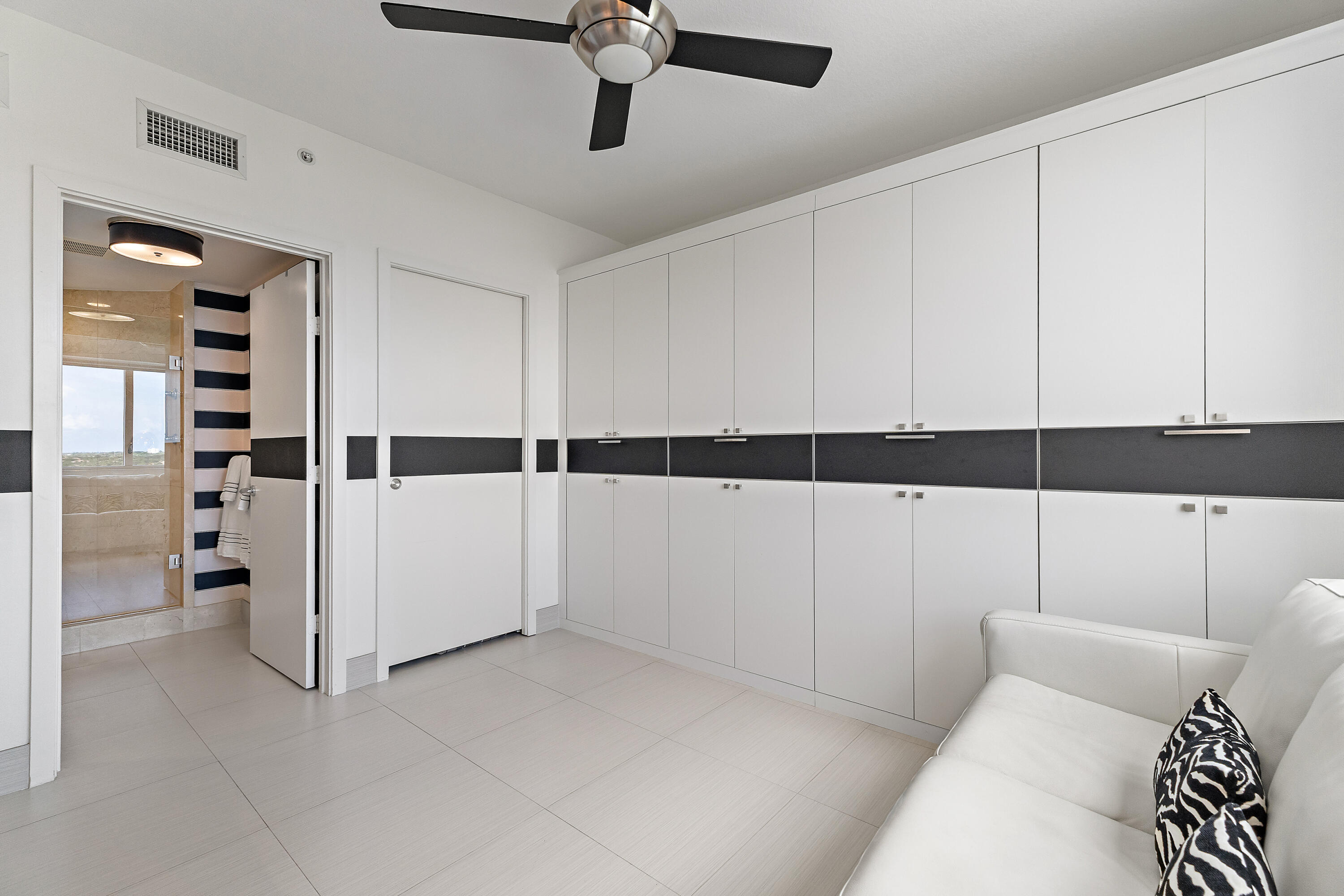 3610 Gardens #804a, Palm Beach Gardens FL 33410