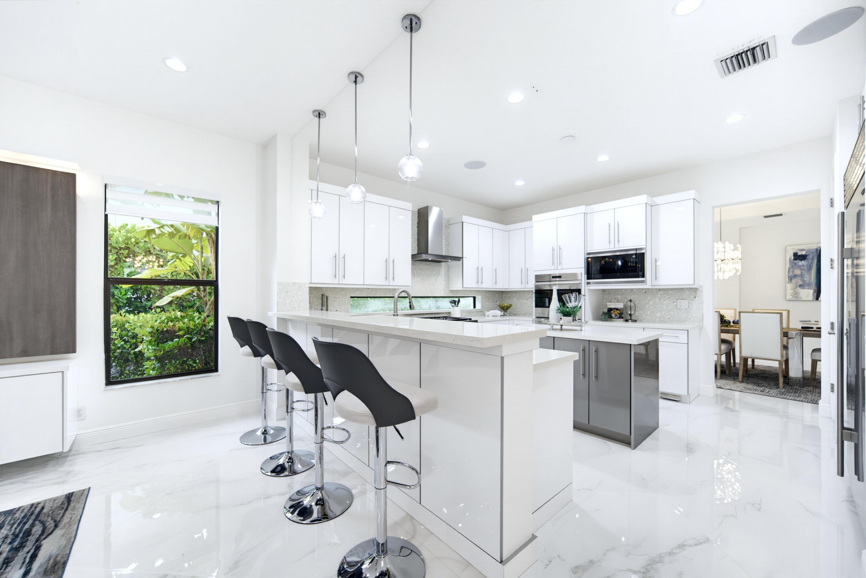 10363 S Barnsley, Parkland FL 33076