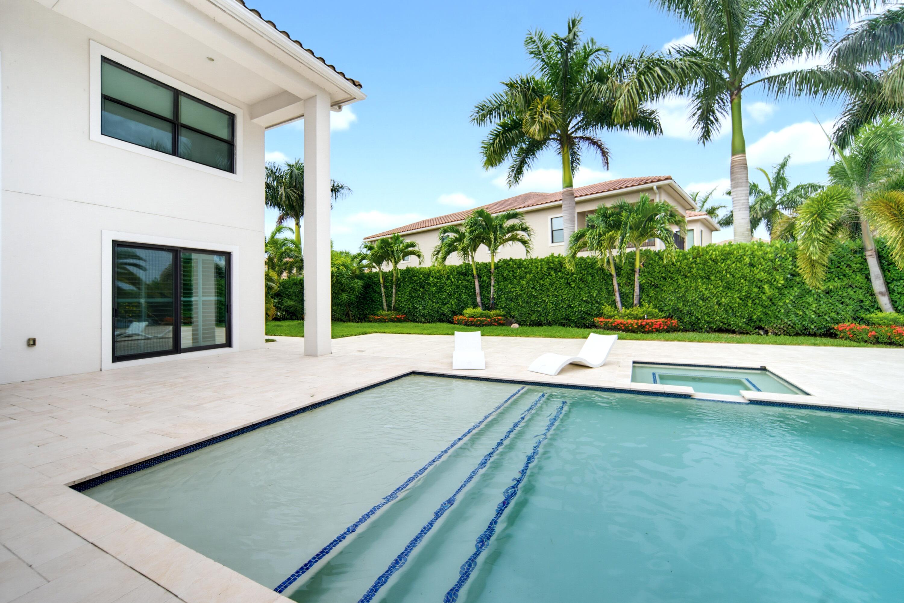 10363 S Barnsley, Parkland FL 33076
