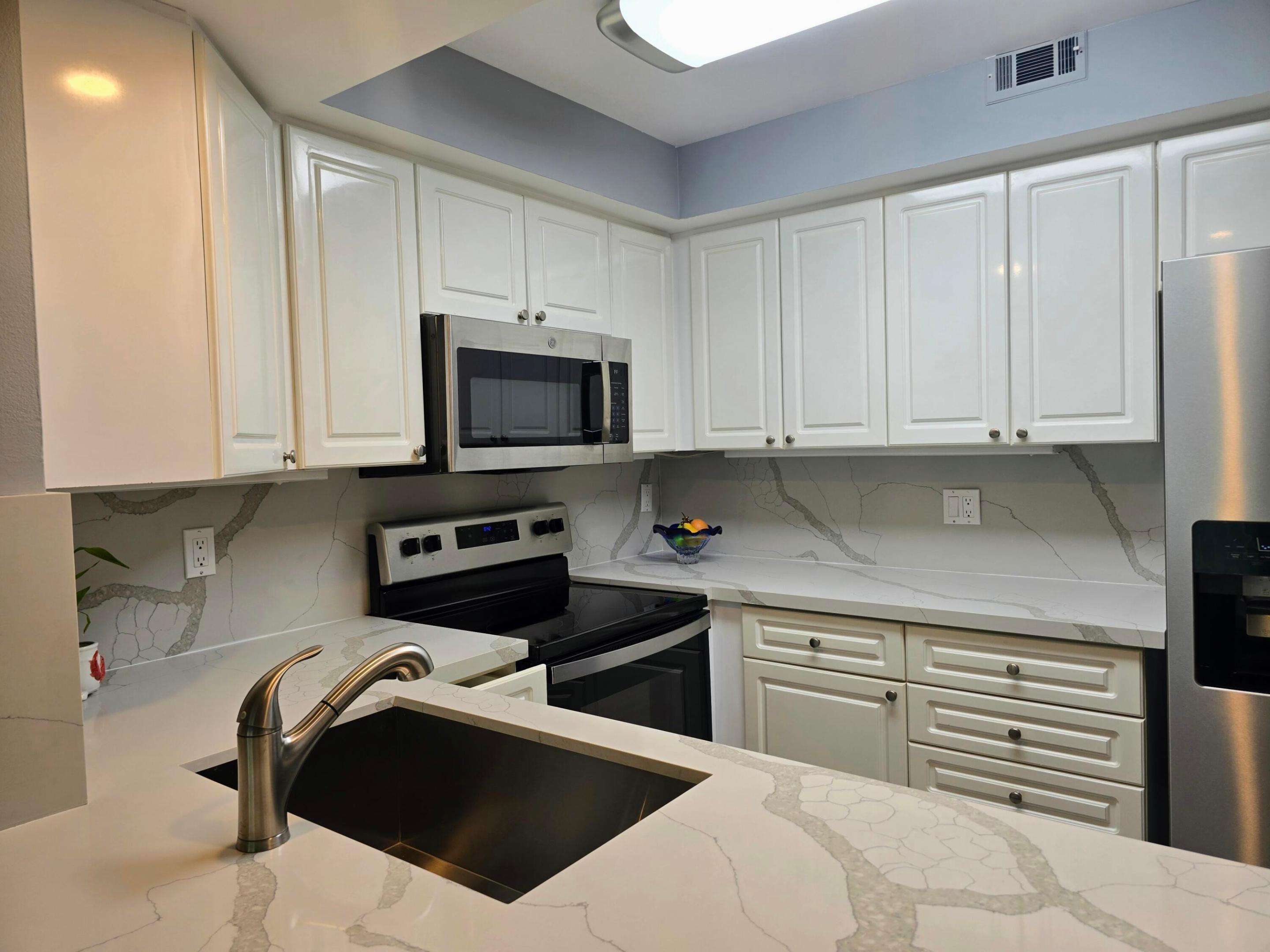 1301 RIVER REACH #111, Fort Lauderdale FL 33315