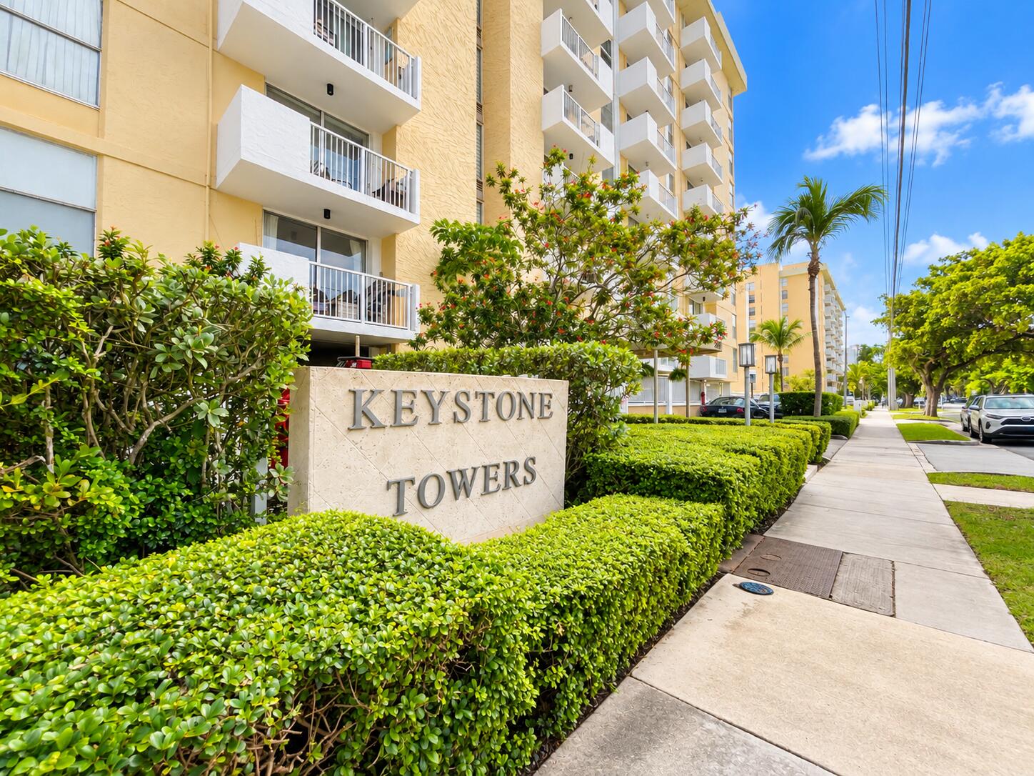 2020 NE 135TH #502, North Miami FL 33181