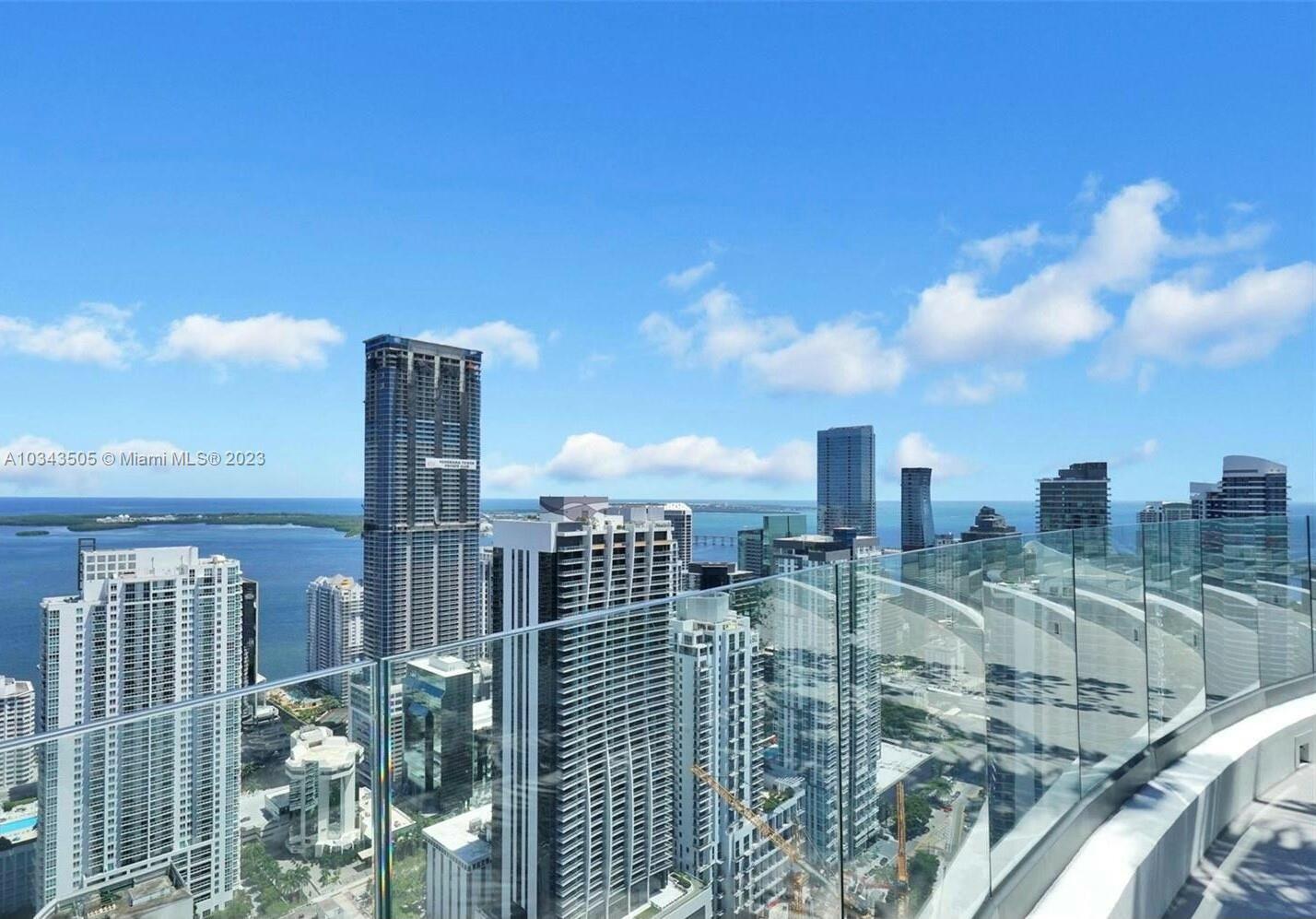 55 SW 9th #3209, Miami FL 33130