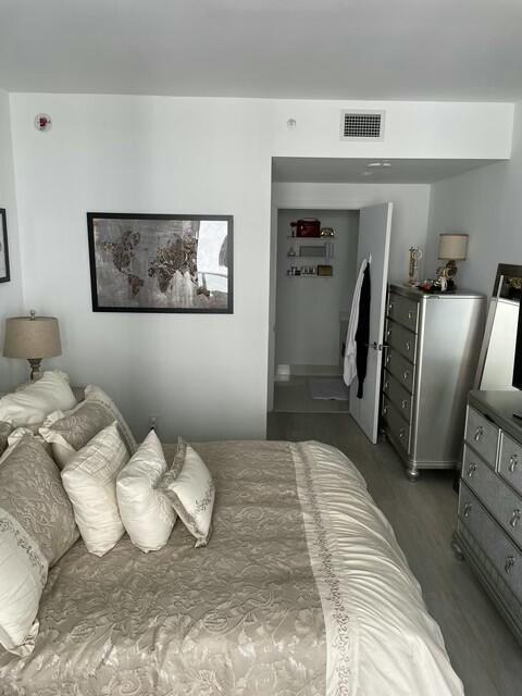 55 SW 9th #3209, Miami FL 33130