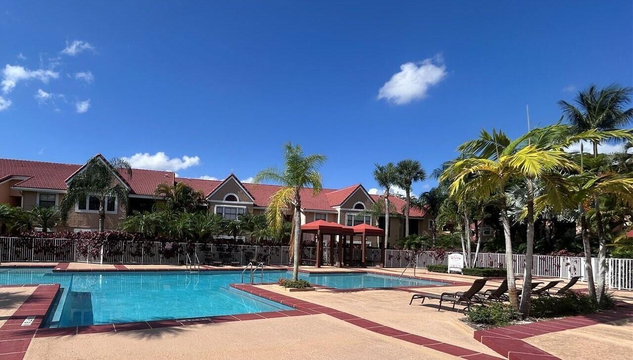 10581 SW 155TH #1215, Miami FL 33196