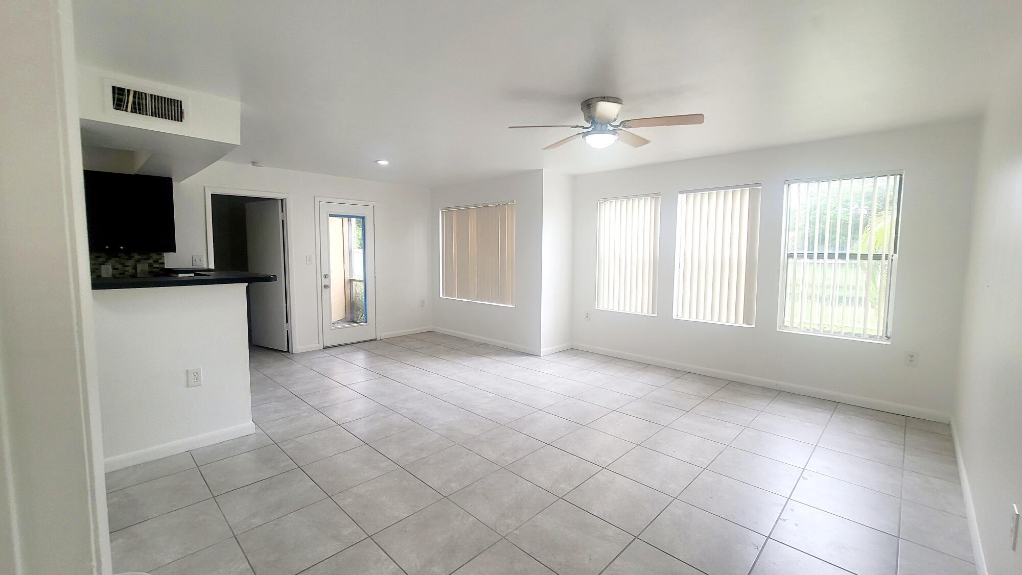 10581 SW 155TH #1215, Miami FL 33196