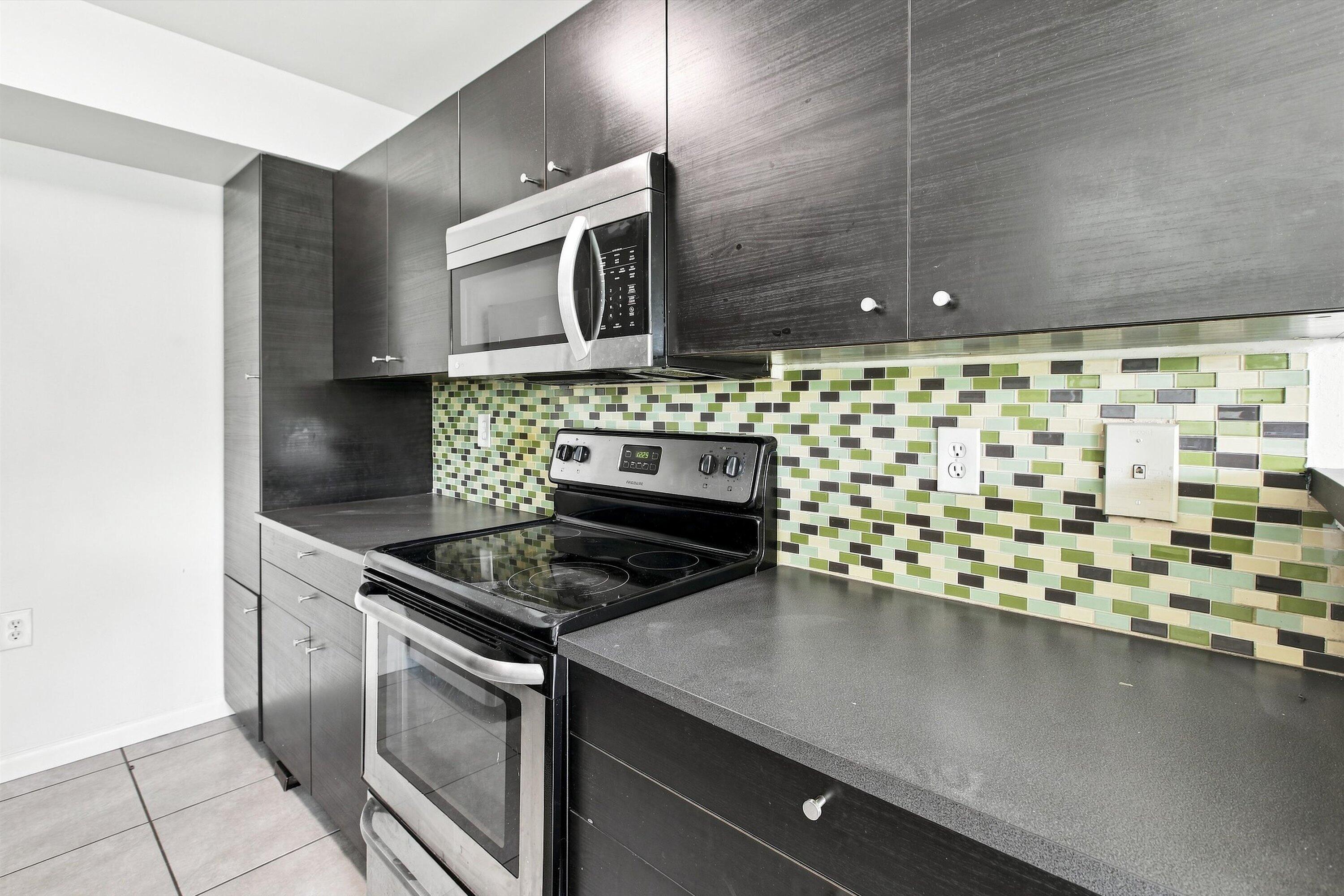 10581 SW 155TH #1215, Miami FL 33196