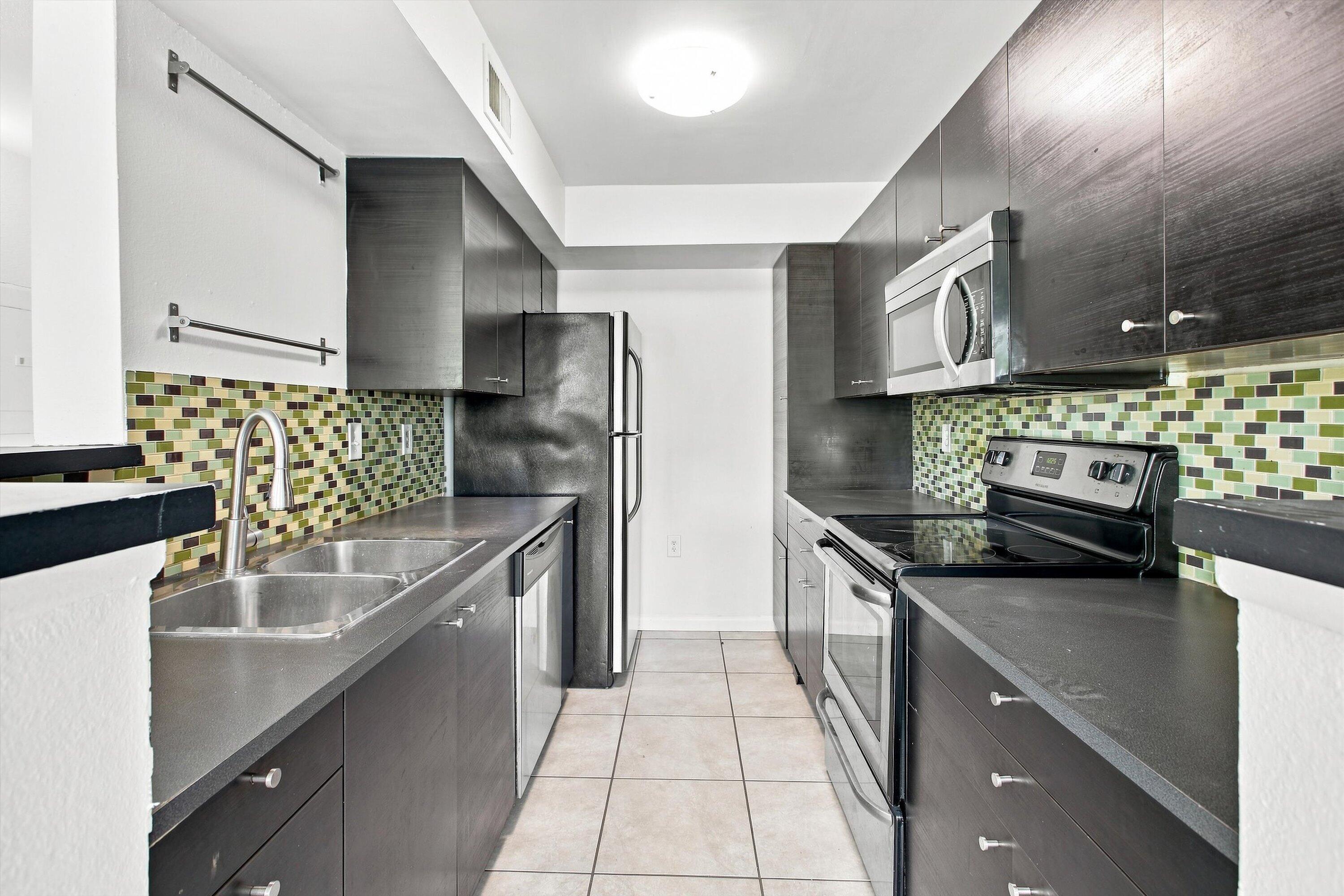 10581 SW 155TH #1215, Miami FL 33196