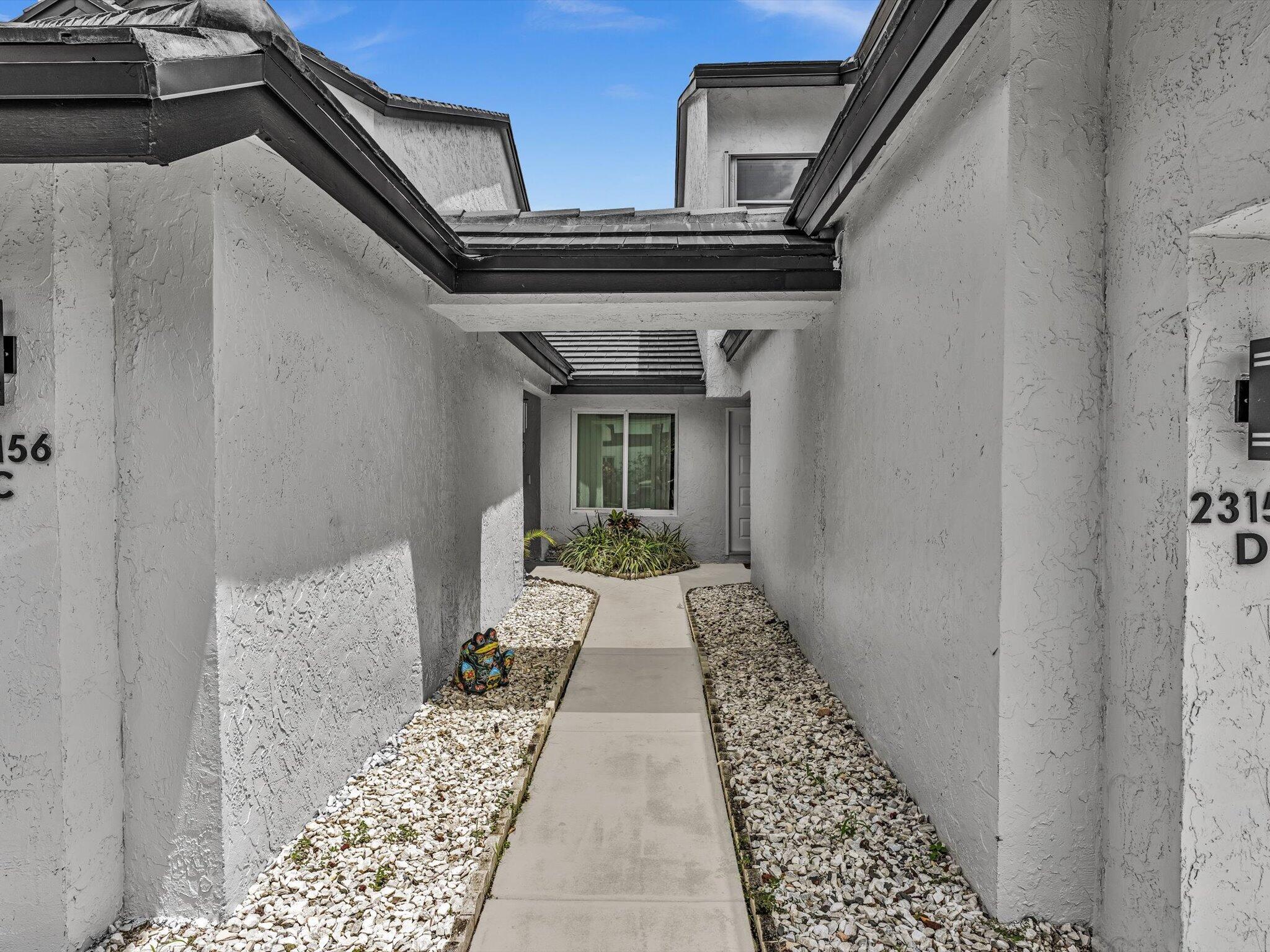 23156 Fountain View #D, Boca Raton FL 33433