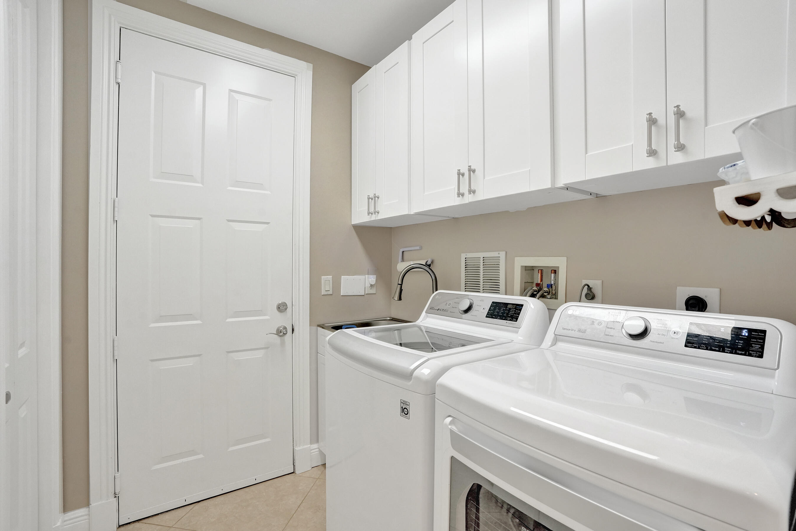 7570 Old Thyme #9C, Parkland FL 33076