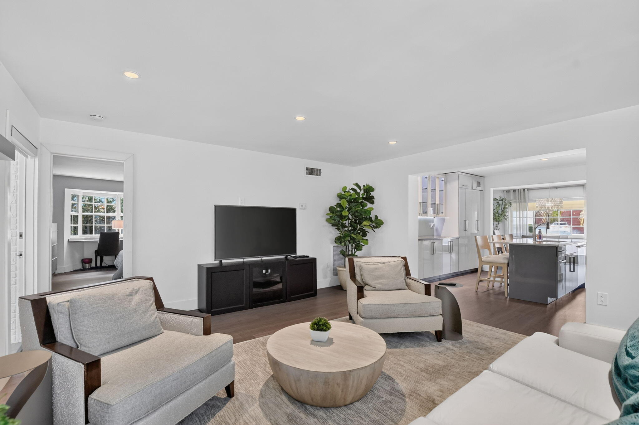335 NE 7th, Boca Raton FL 33432