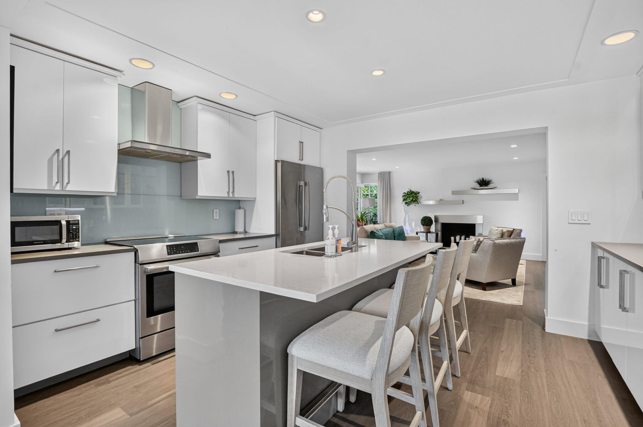 335 NE 7th, Boca Raton FL 33432