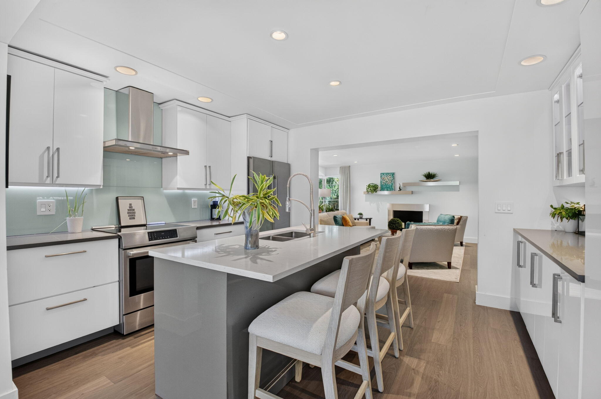335 NE 7th, Boca Raton FL 33432
