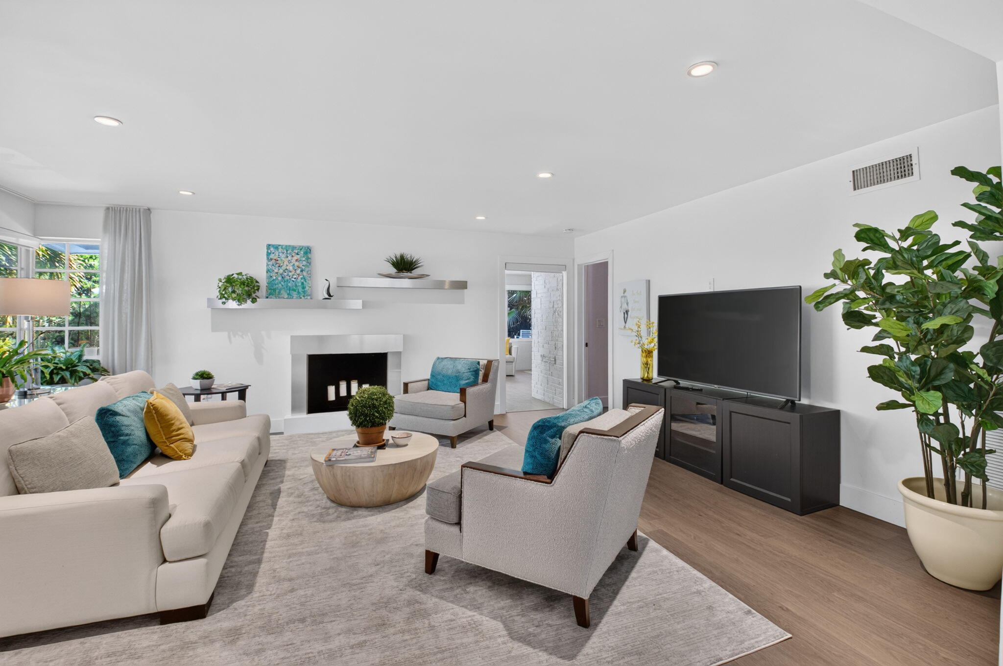 335 NE 7th, Boca Raton FL 33432