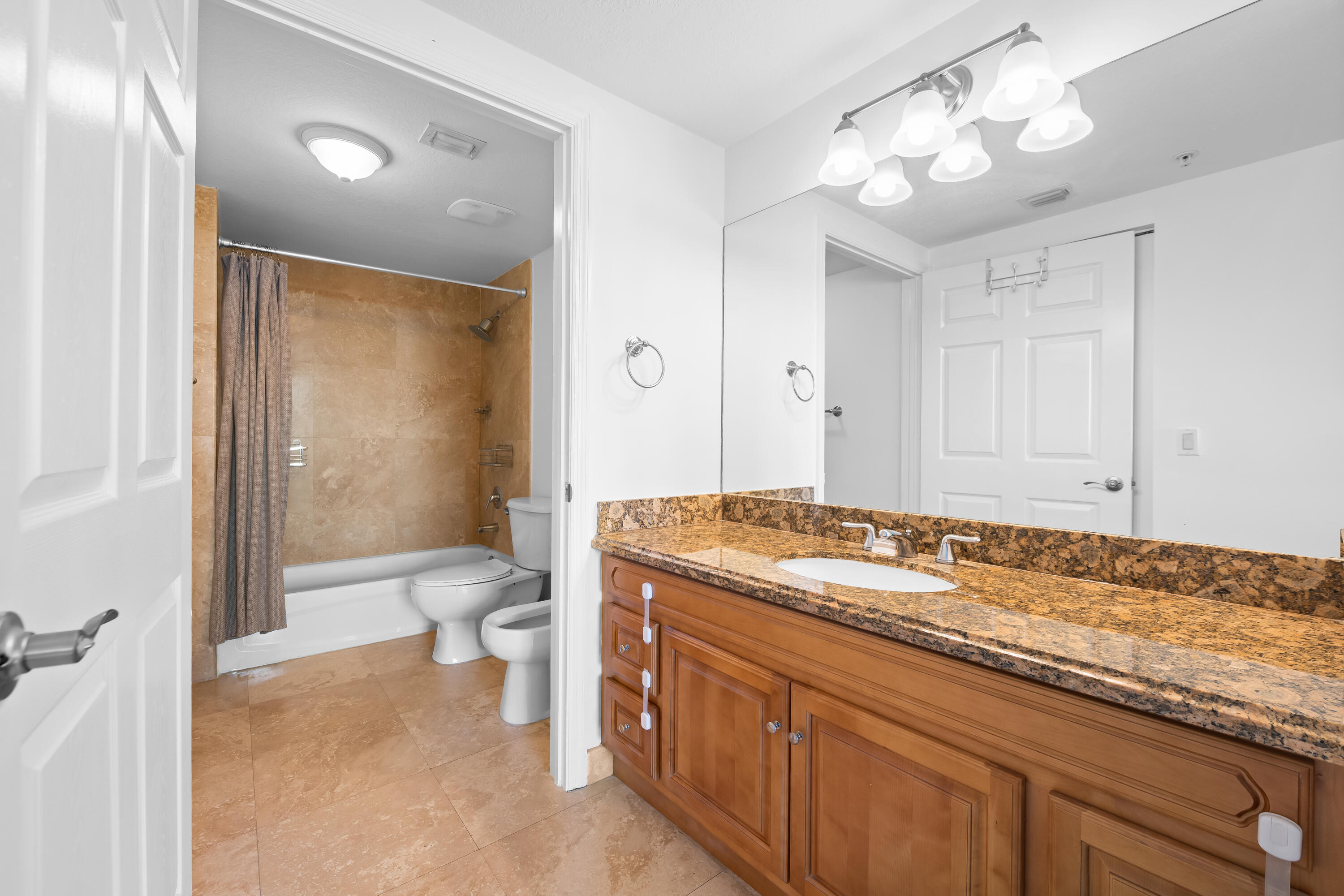 3530 SW 22ND #902, Miami FL 33145