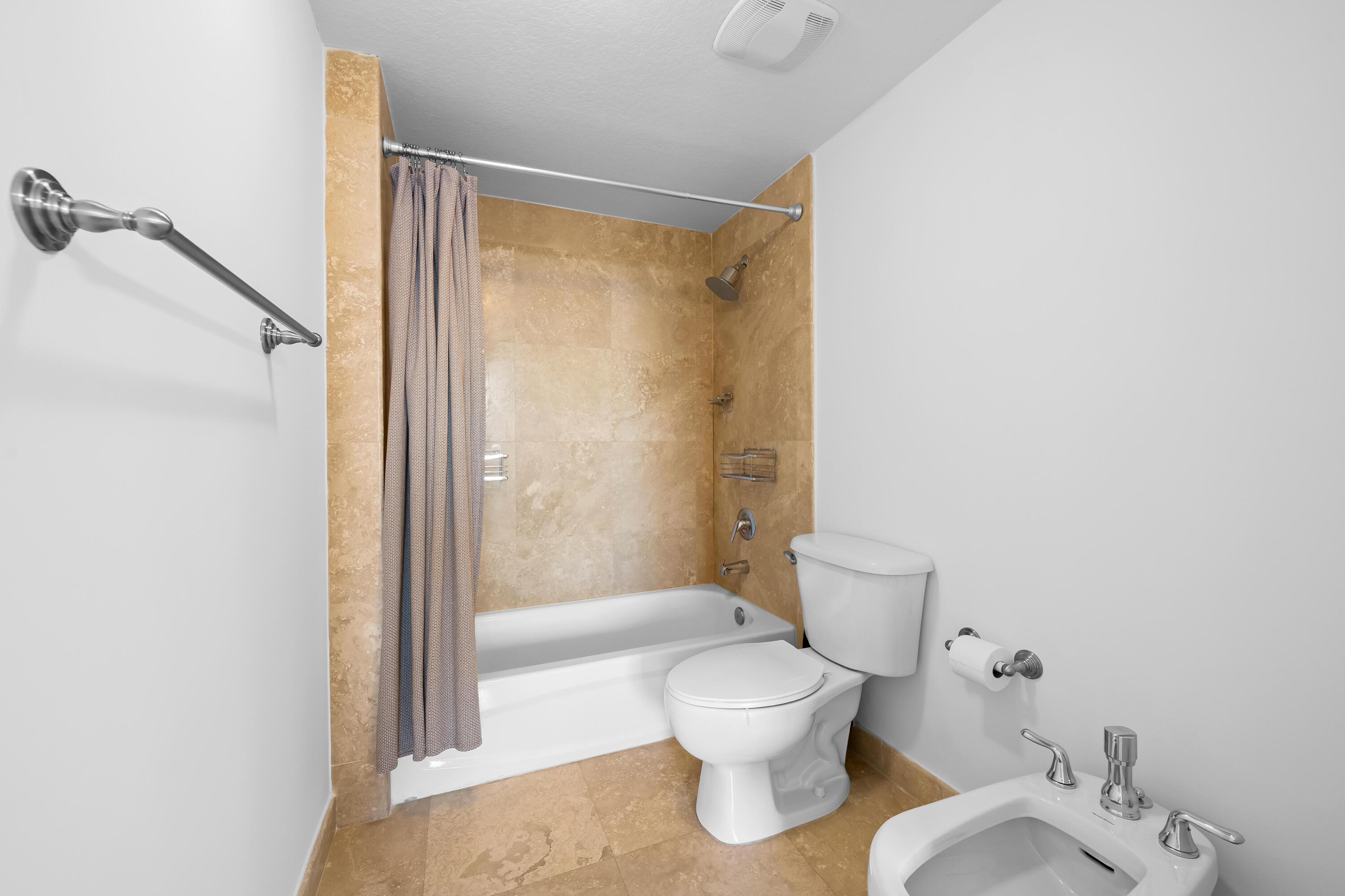 3530 SW 22ND #902, Miami FL 33145