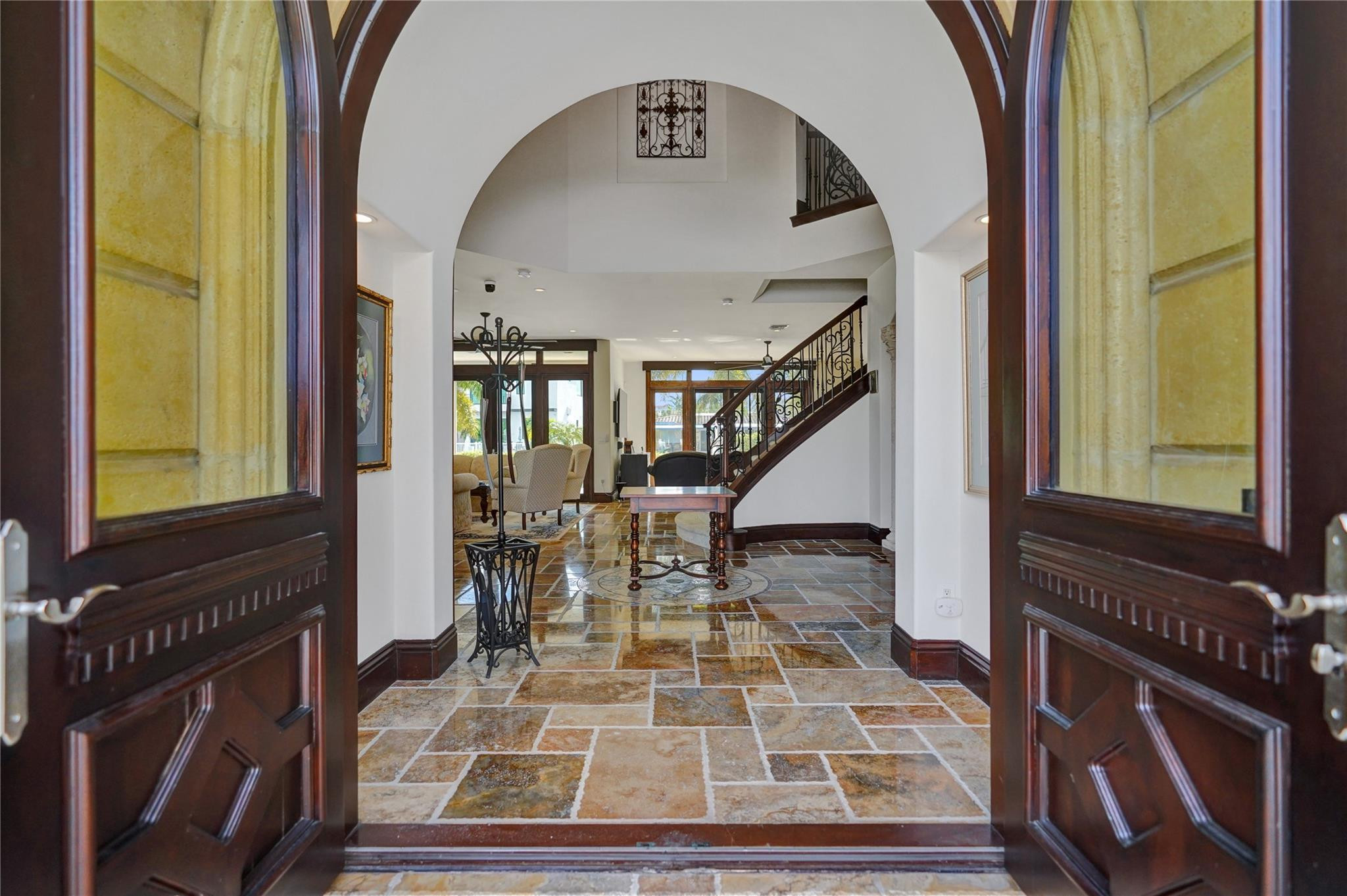 4930 NE 27th, Lighthouse Point FL 33064
