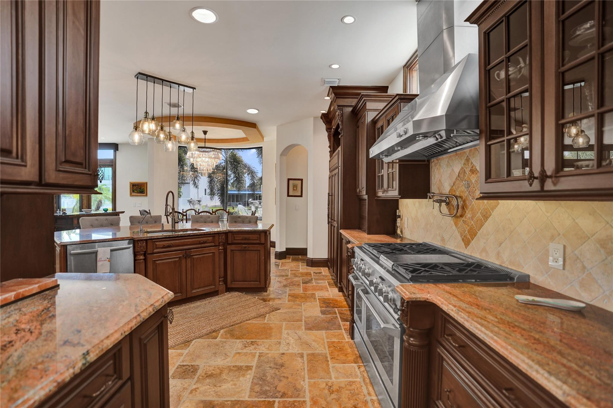 4930 NE 27th, Lighthouse Point FL 33064
