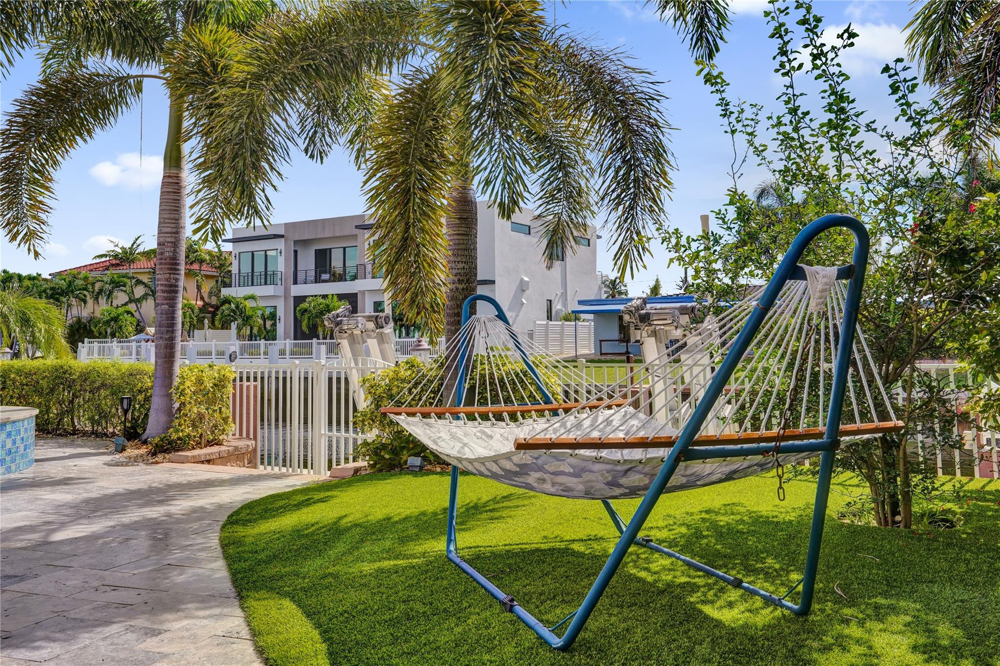 4930 NE 27th, Lighthouse Point FL 33064