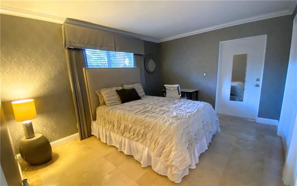 600 NE 7TH #14, Fort Lauderdale FL 33304