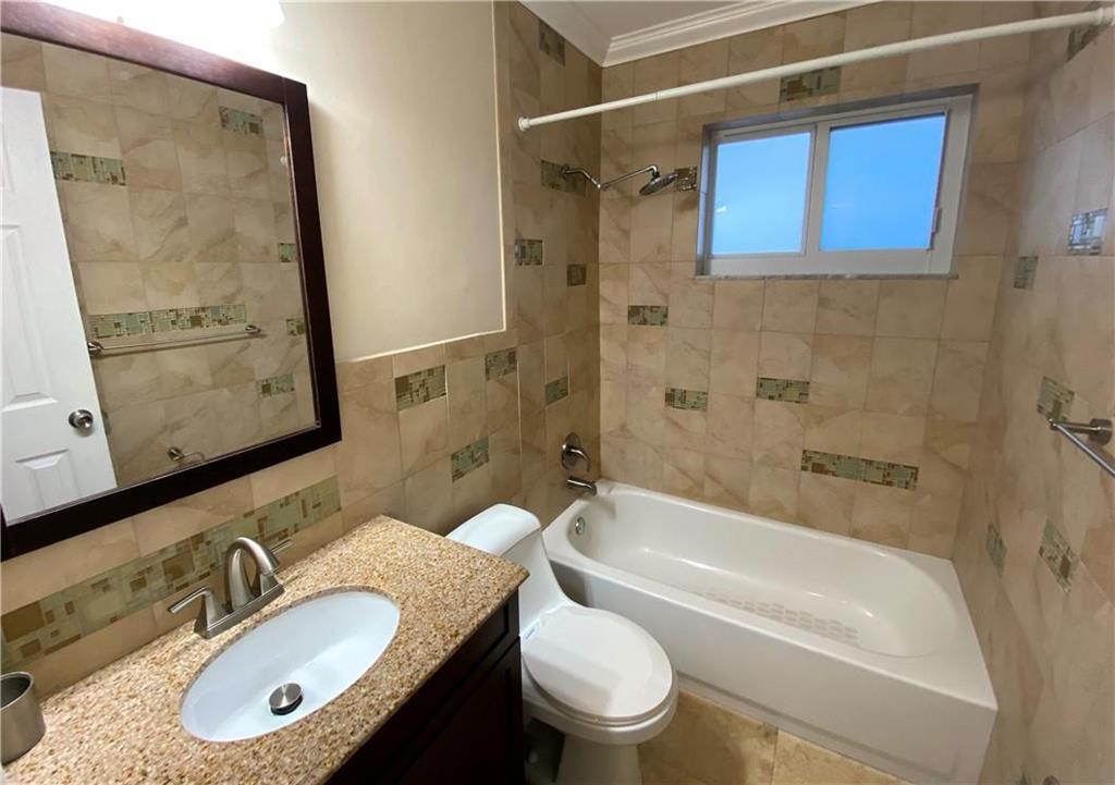 600 NE 7TH #14, Fort Lauderdale FL 33304