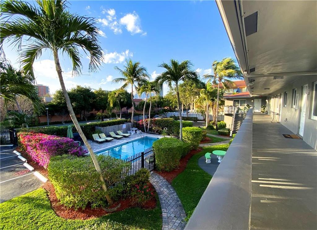 600 NE 7TH #14, Fort Lauderdale FL 33304