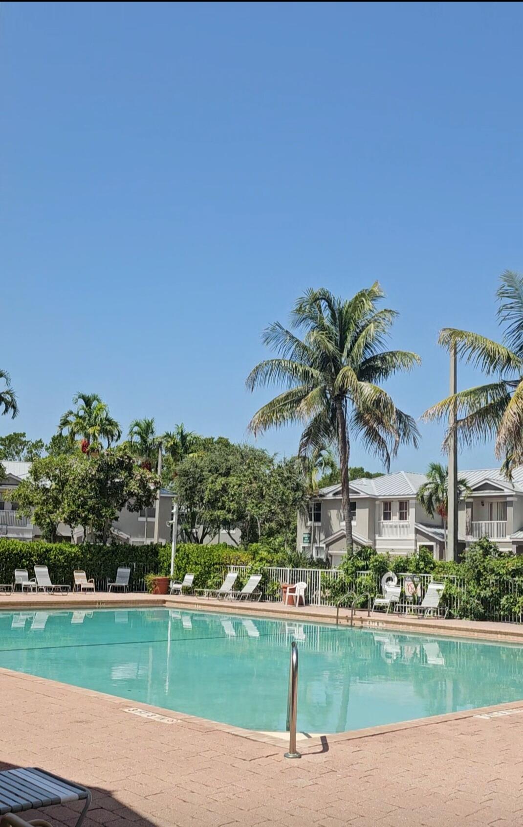 1110 E Shoma #423, Royal Palm Beach FL 33414