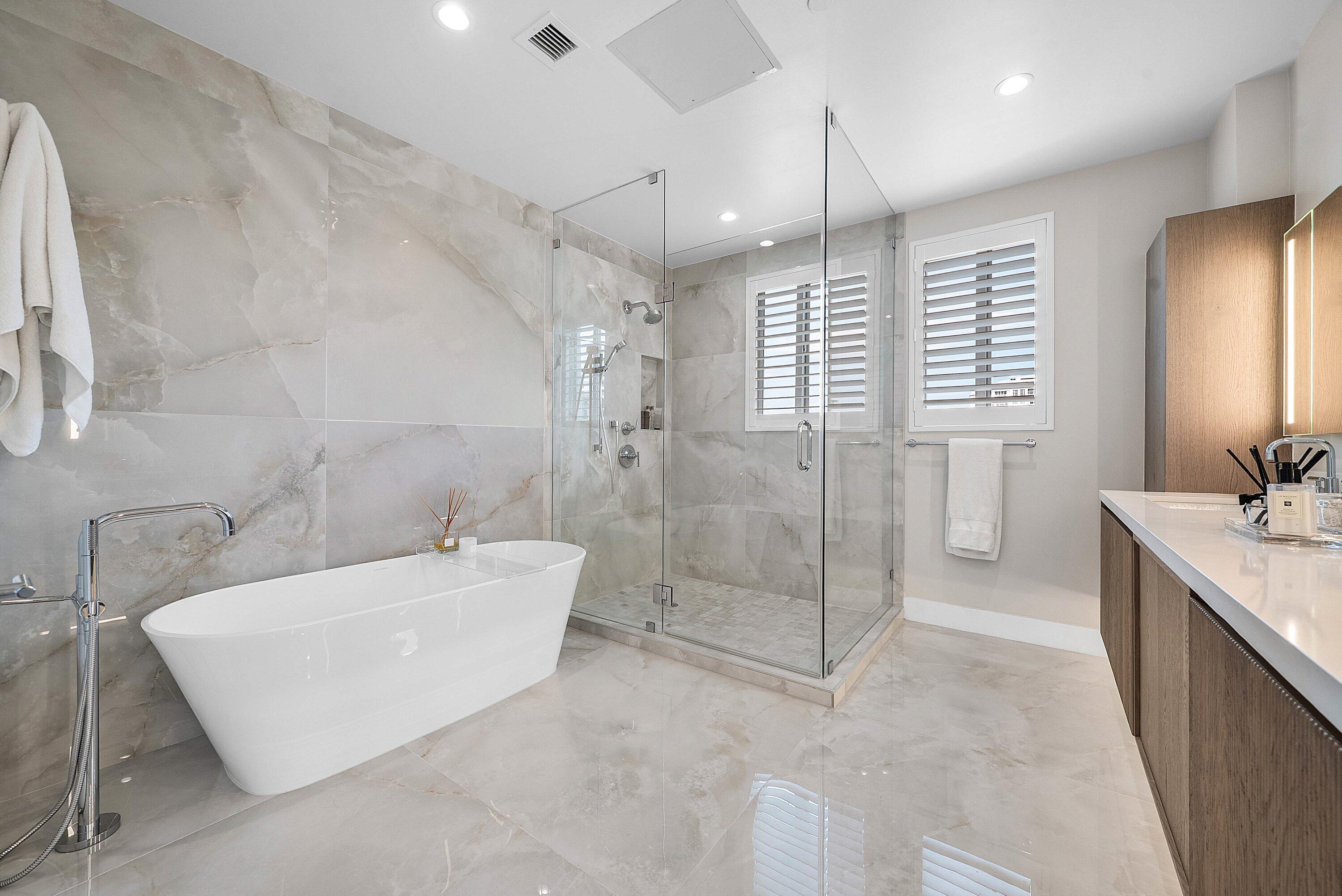 475 E ROYAL PALM #306, Boca Raton FL 33432