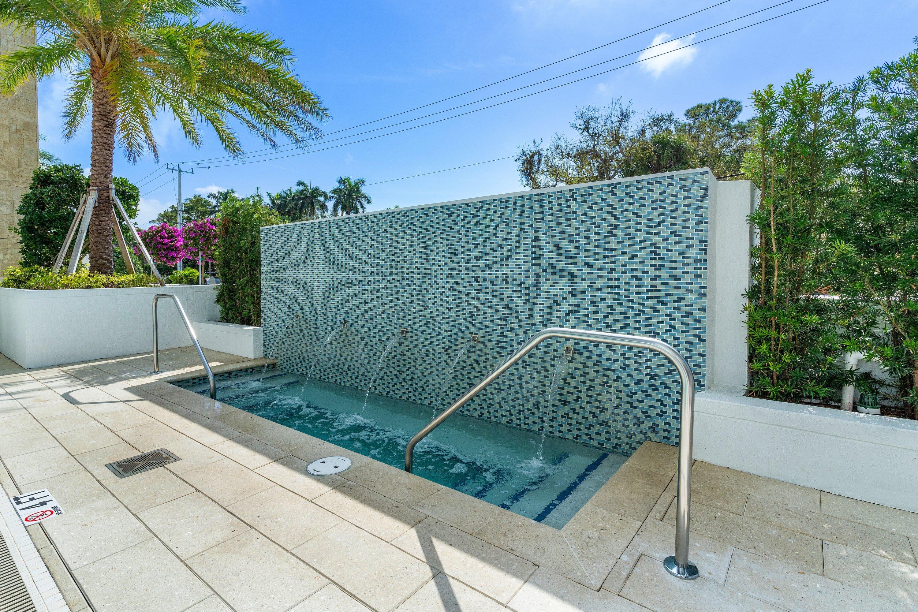 475 E ROYAL PALM #306, Boca Raton FL 33432