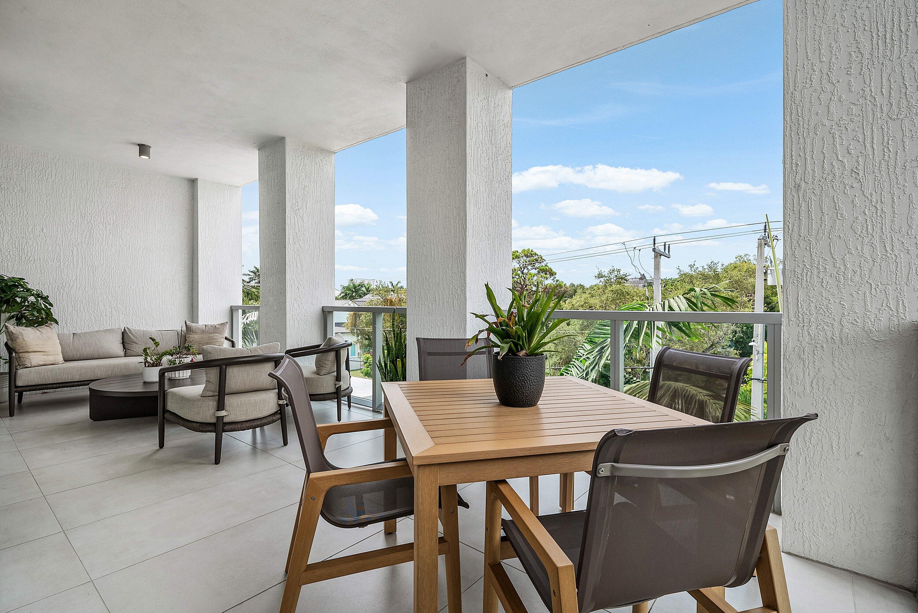 475 E ROYAL PALM #306, Boca Raton FL 33432