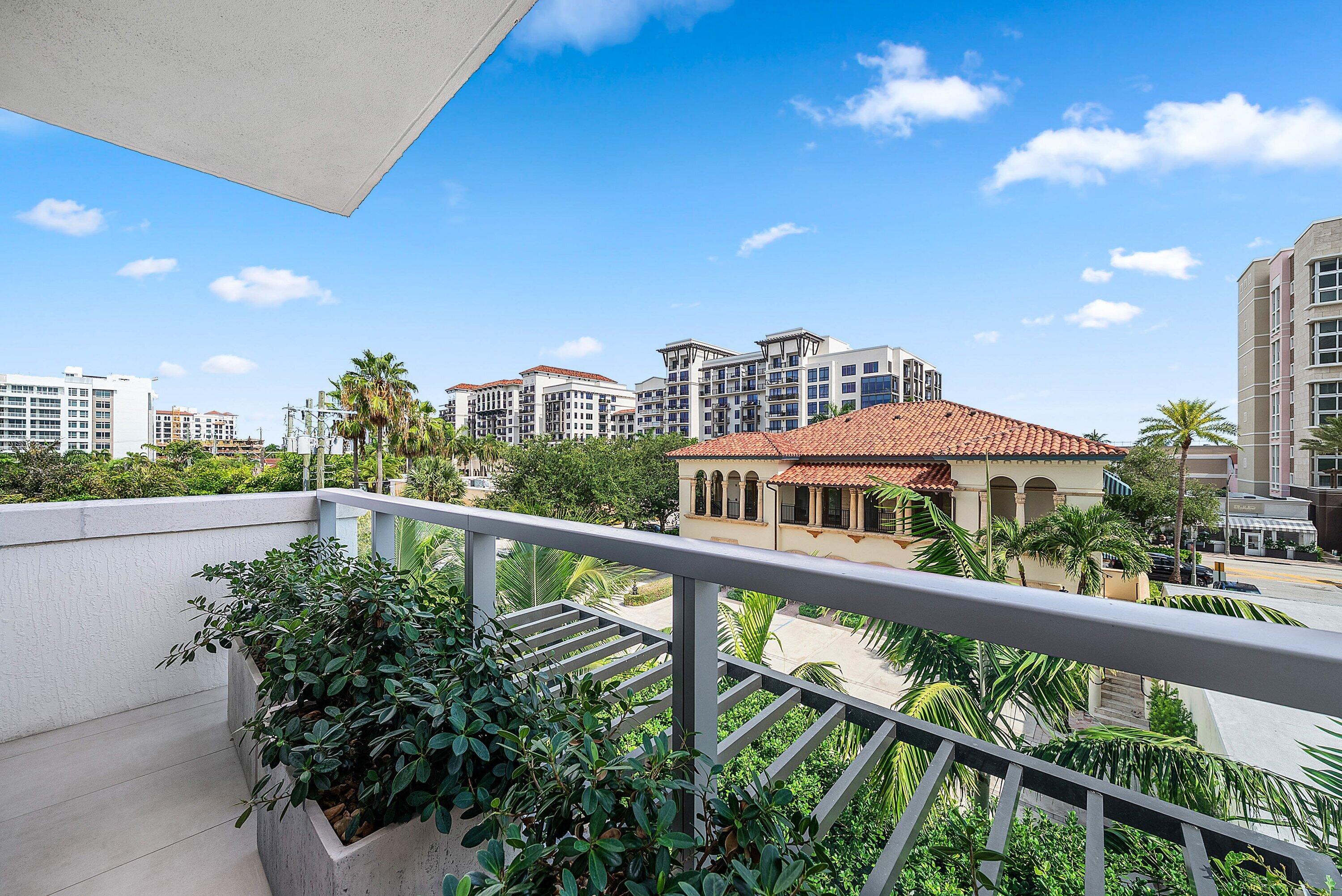 475 E ROYAL PALM #306, Boca Raton FL 33432