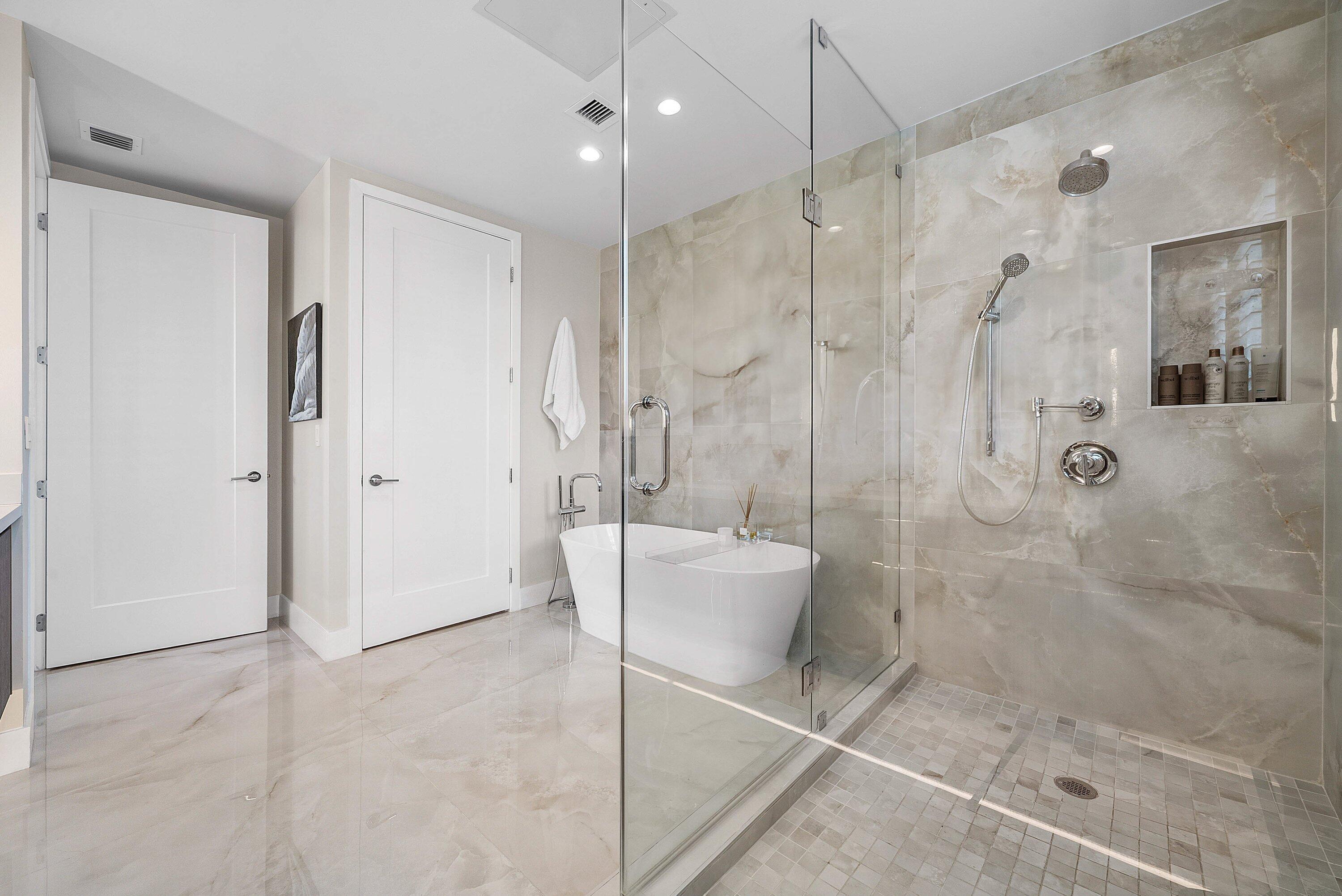 475 E ROYAL PALM #306, Boca Raton FL 33432