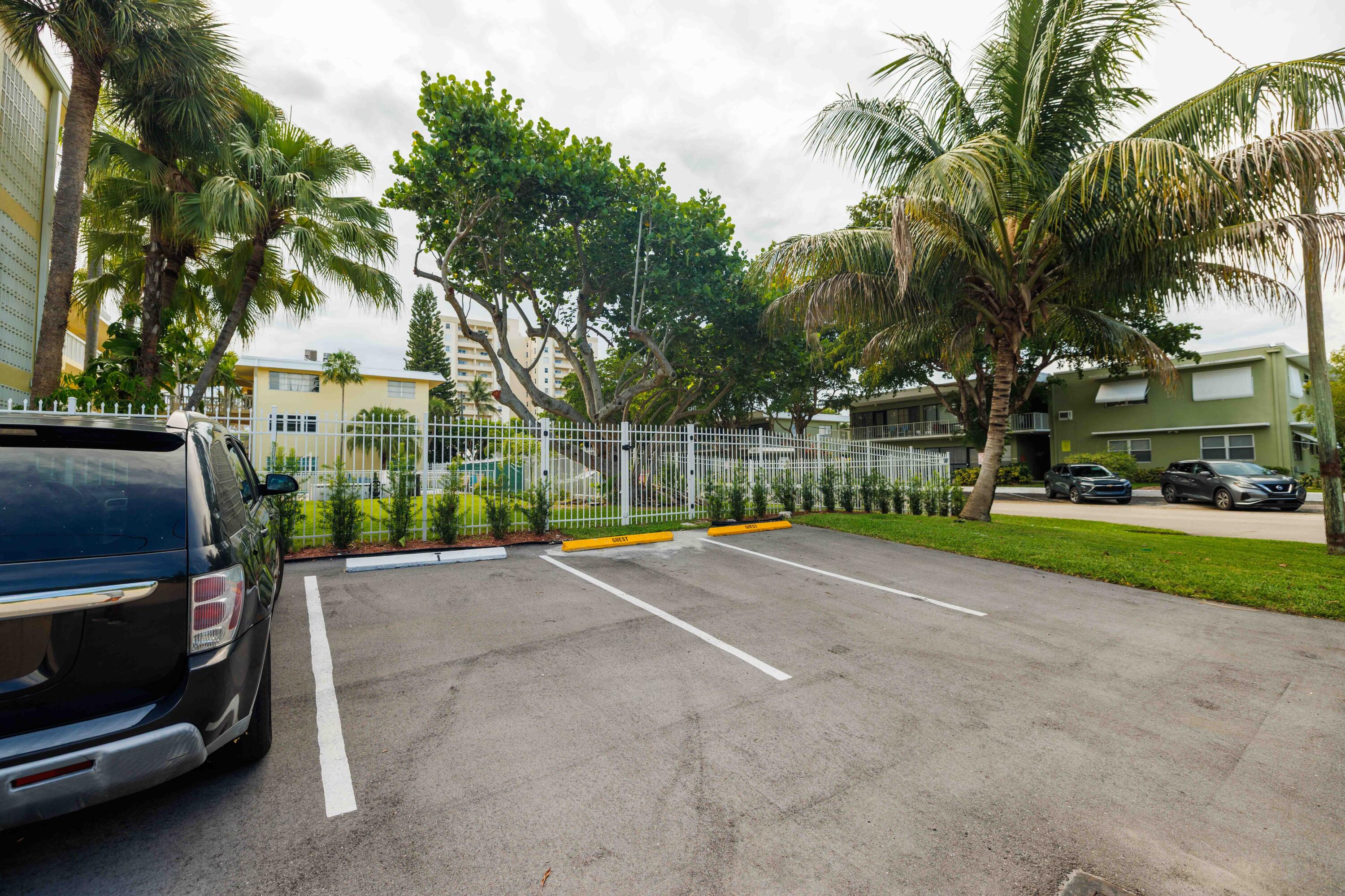 1900 NE 8TH #104, Fort Lauderdale FL 33304