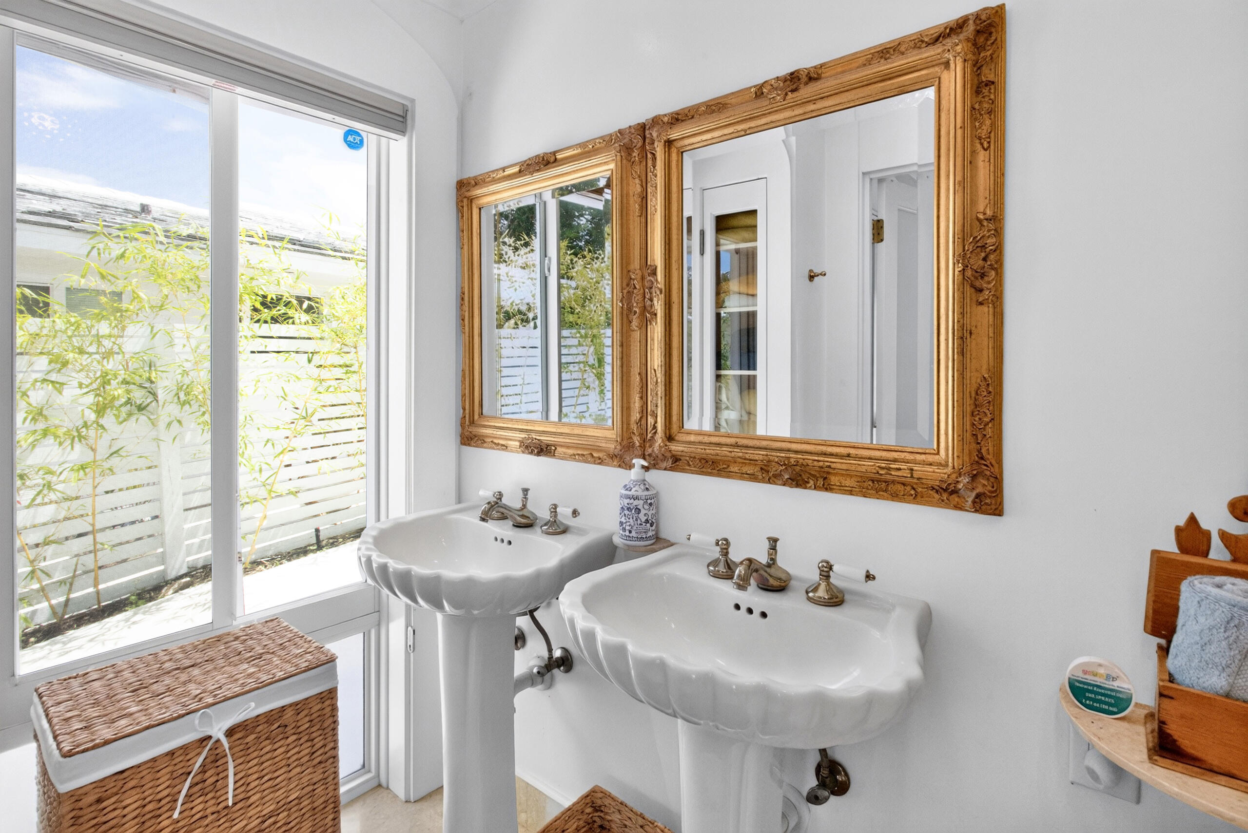 714 S ATLANTIC, Lantana FL 33462