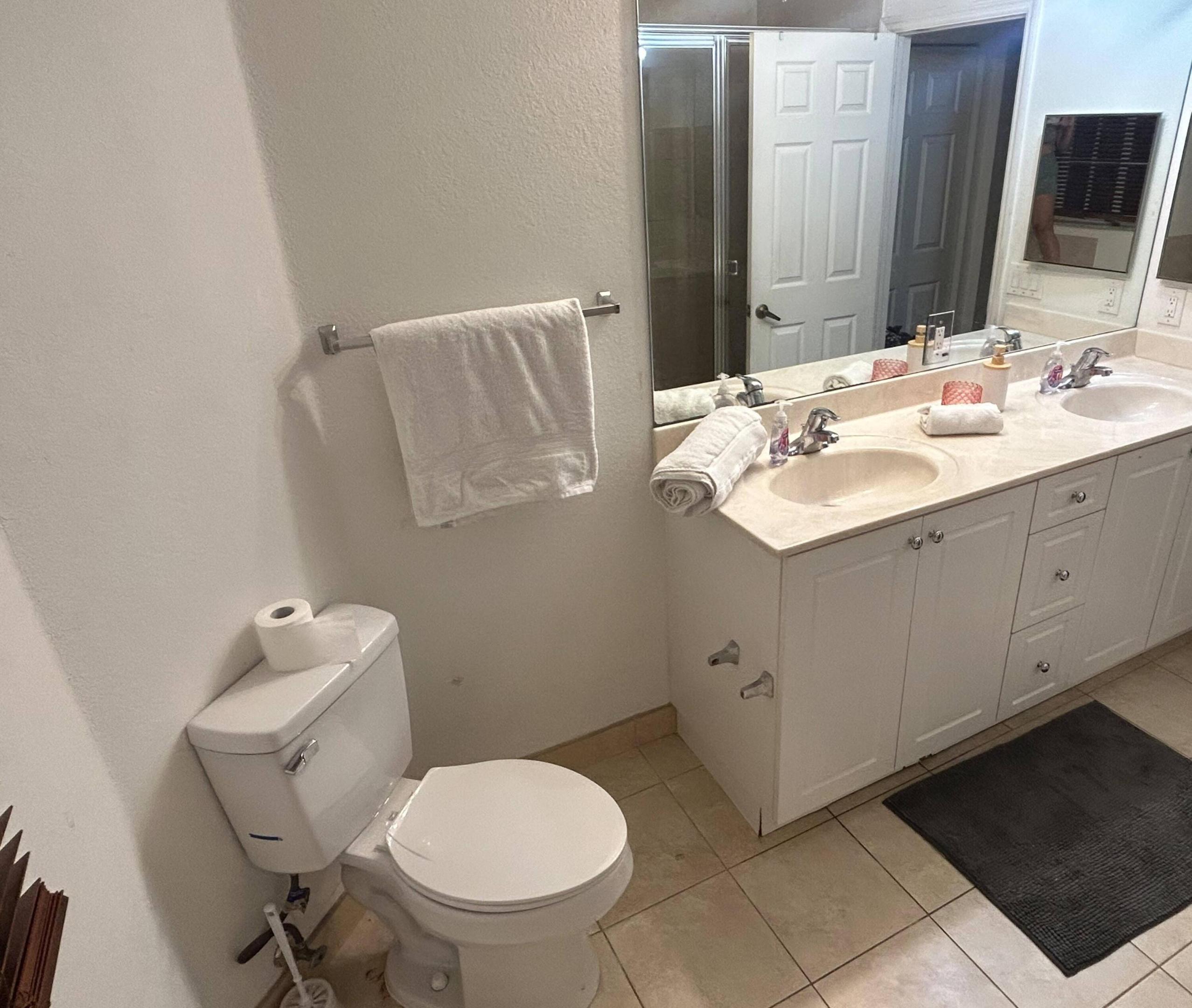 238 SE 2ND, Hallandale Beach FL 33009