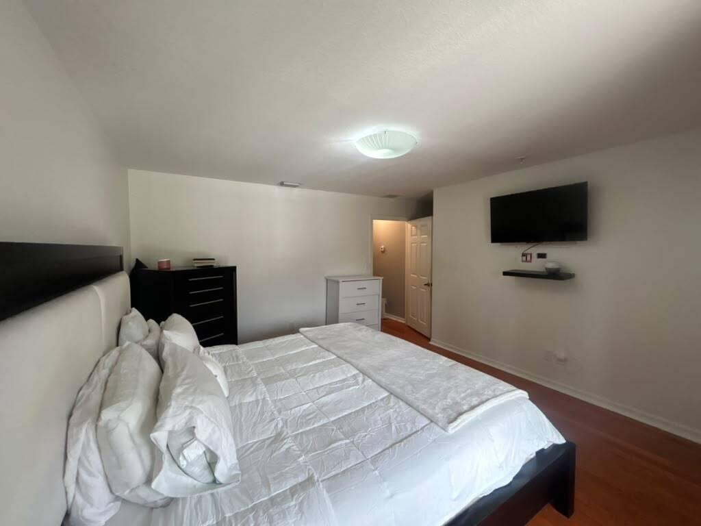 238 SE 2ND, Hallandale Beach FL 33009