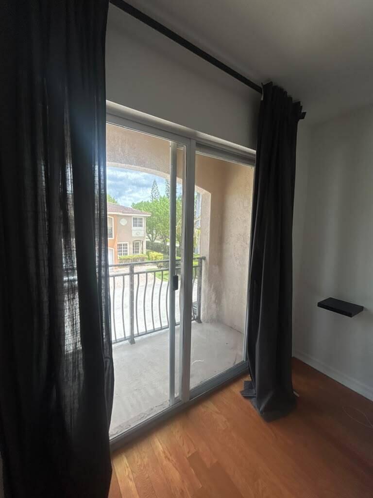 238 SE 2ND, Hallandale Beach FL 33009