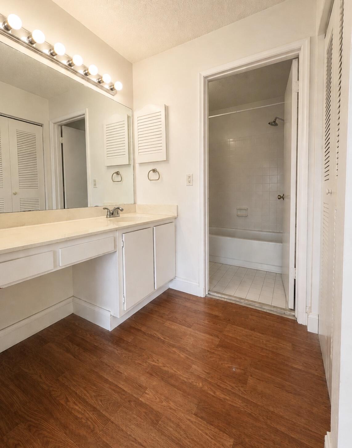 206 Lakeview, Royal Palm Beach FL 33411