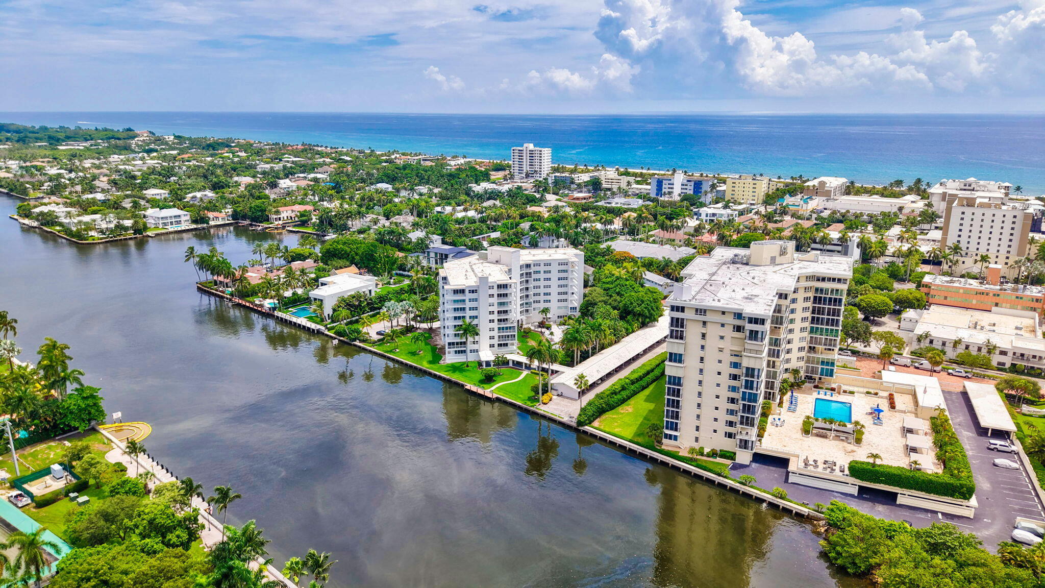 1000 Lowry #4F, Delray Beach FL 33483